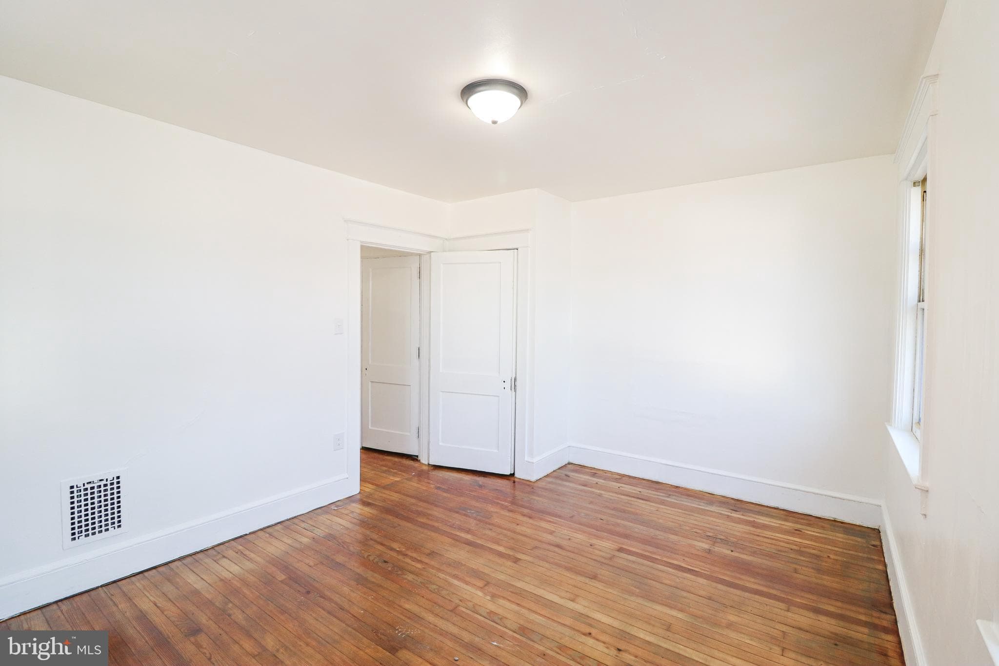 Home for sale at 600 W College Avenue, York, Pennsylvania 17401, photo 24 of 35