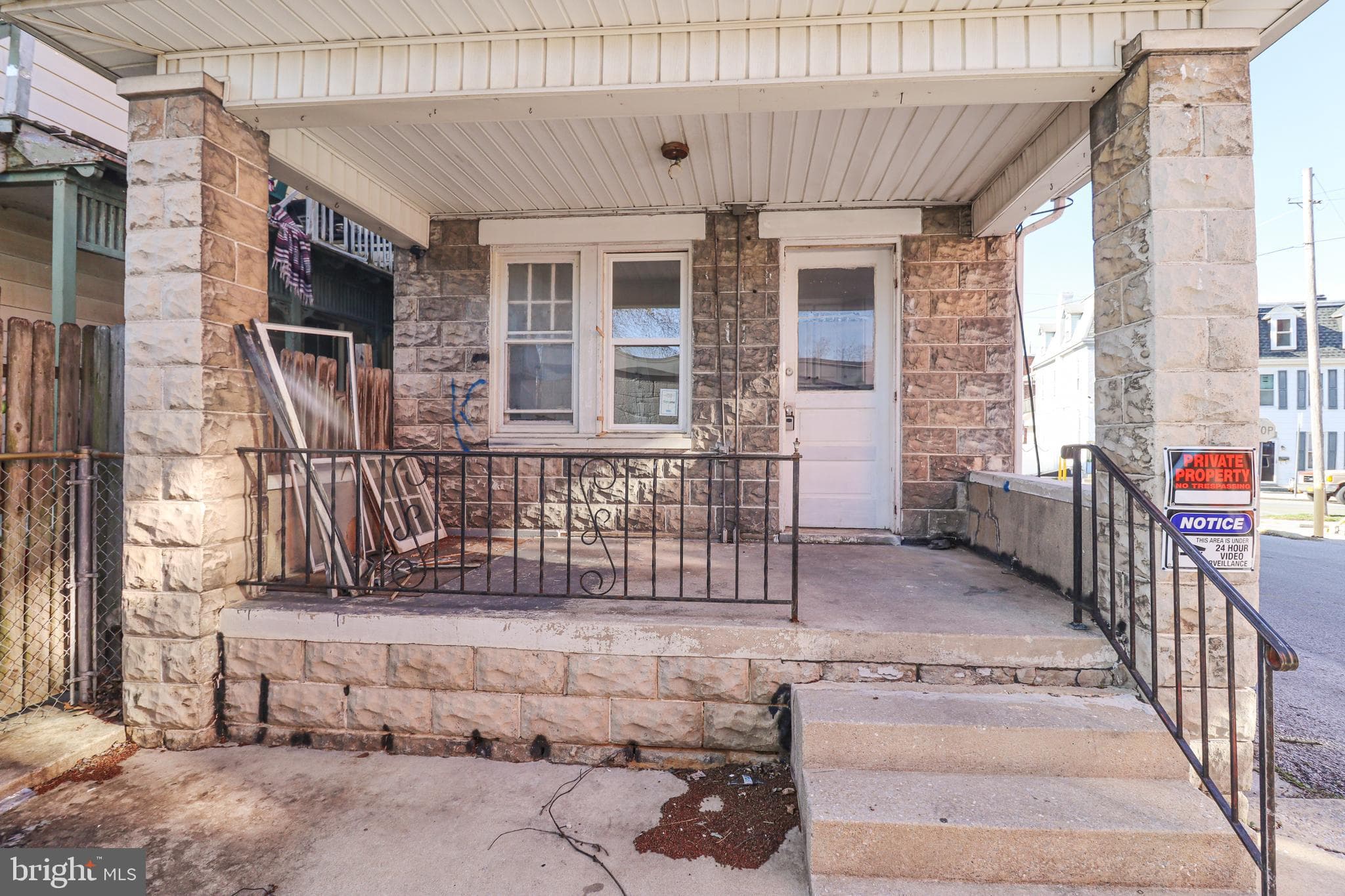Home for sale at 600 W College Avenue, York, Pennsylvania 17401, photo 35 of 35