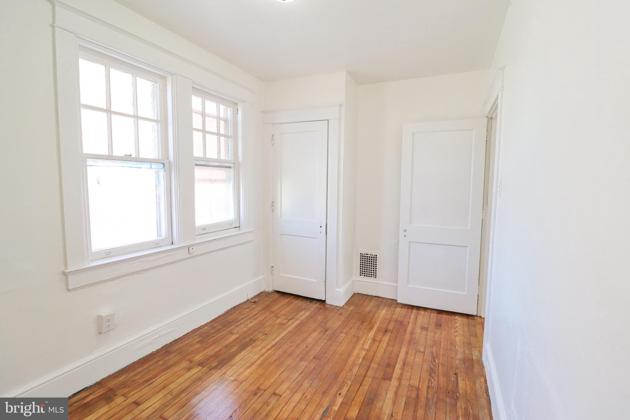 Home for sale at 600 W College Avenue, York, Pennsylvania 17401, photo 20 of 35