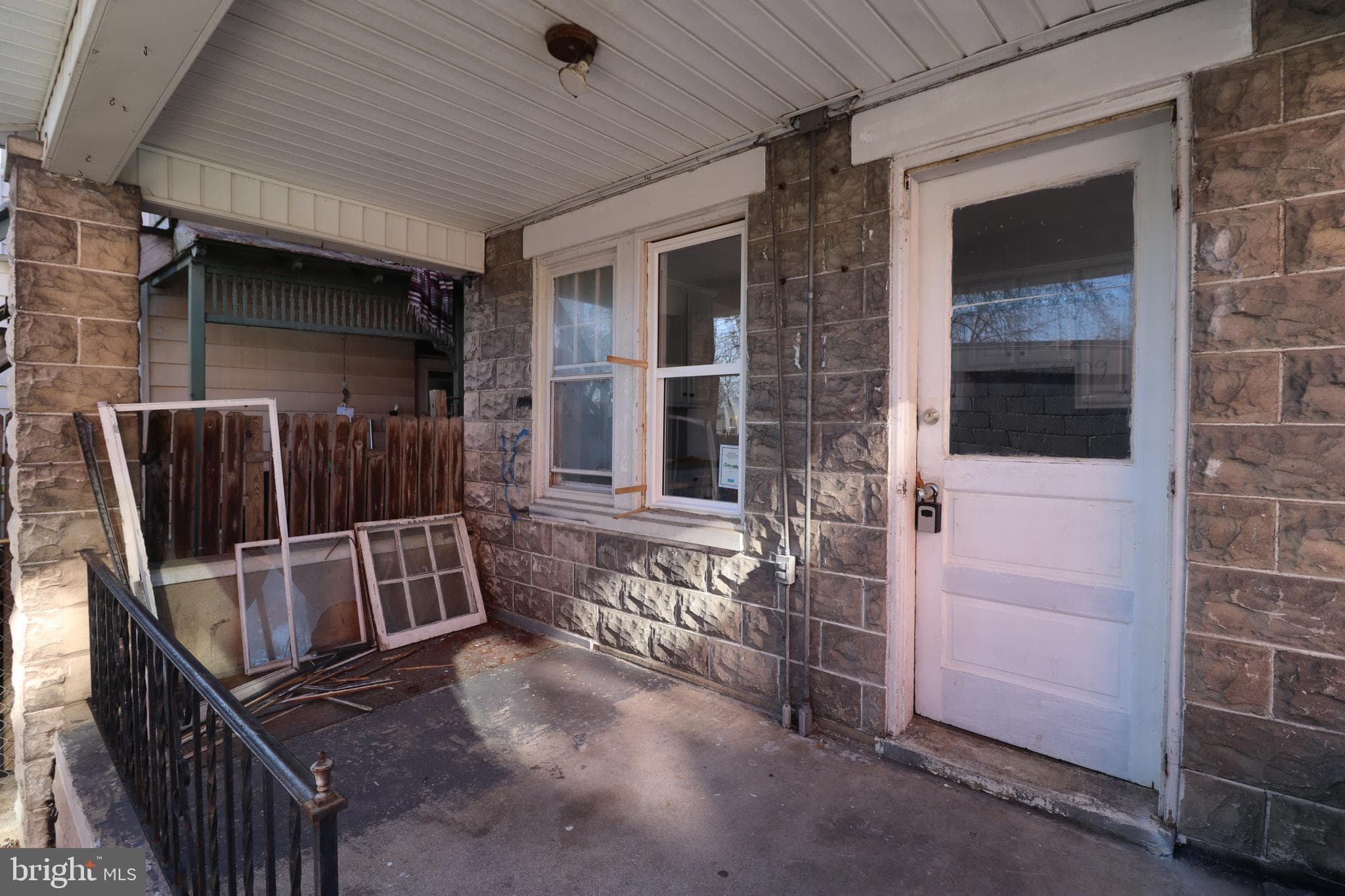 Home for sale at 600 W College Avenue, York, Pennsylvania 17401, photo 30 of 35