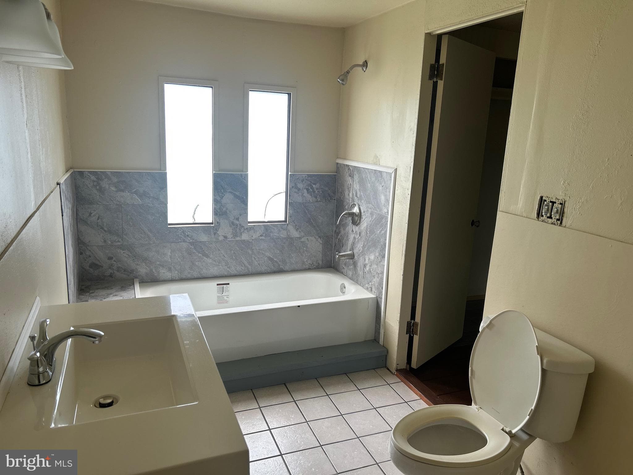 Home for sale at 310 Brooklyn Drive, York, Pennsylvania 17406, photo 20 of 21