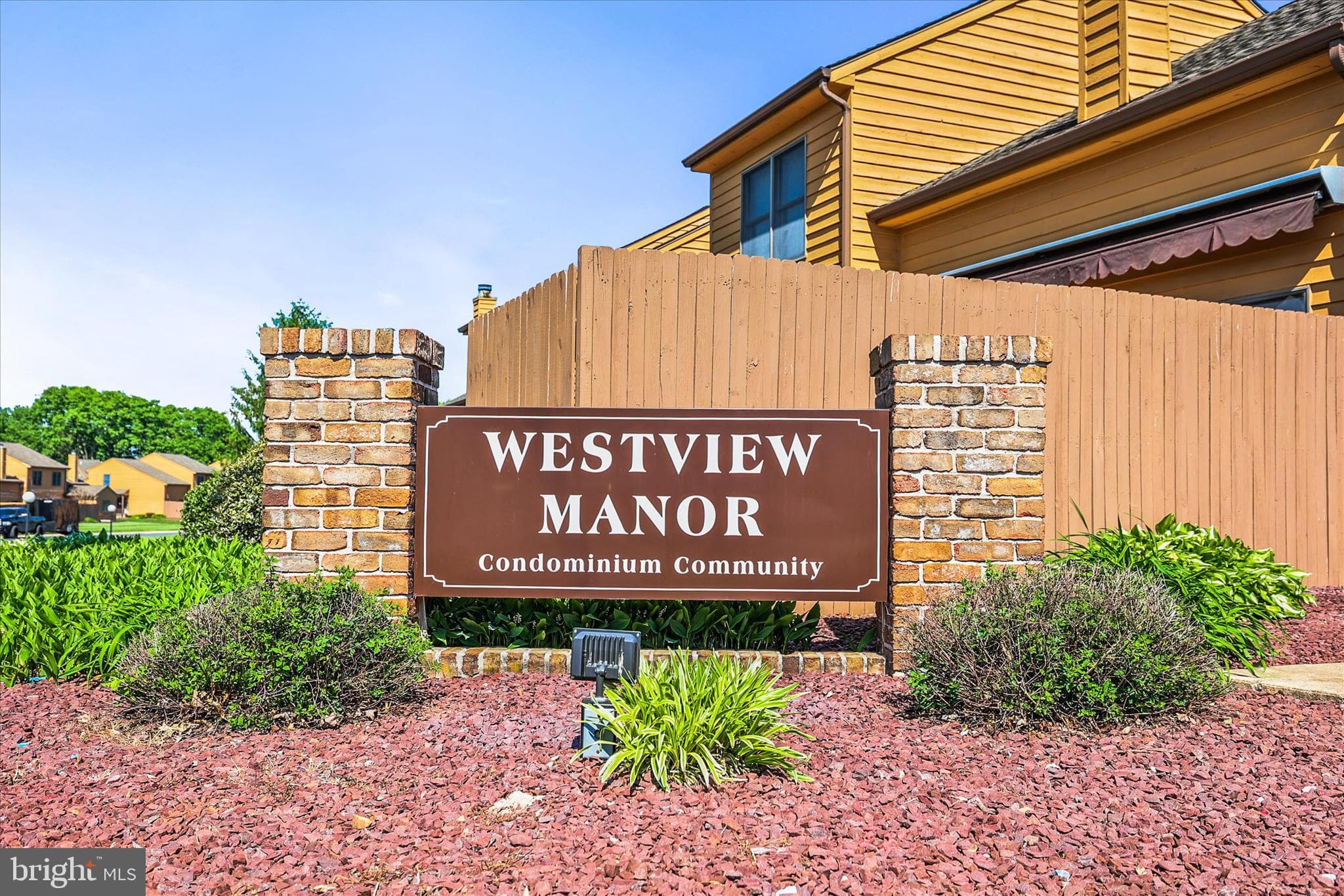 Listing photo of 3-bedroom home at 39 Westview Manor 39, York, Pennsylvania 17408, photo 1 of 3