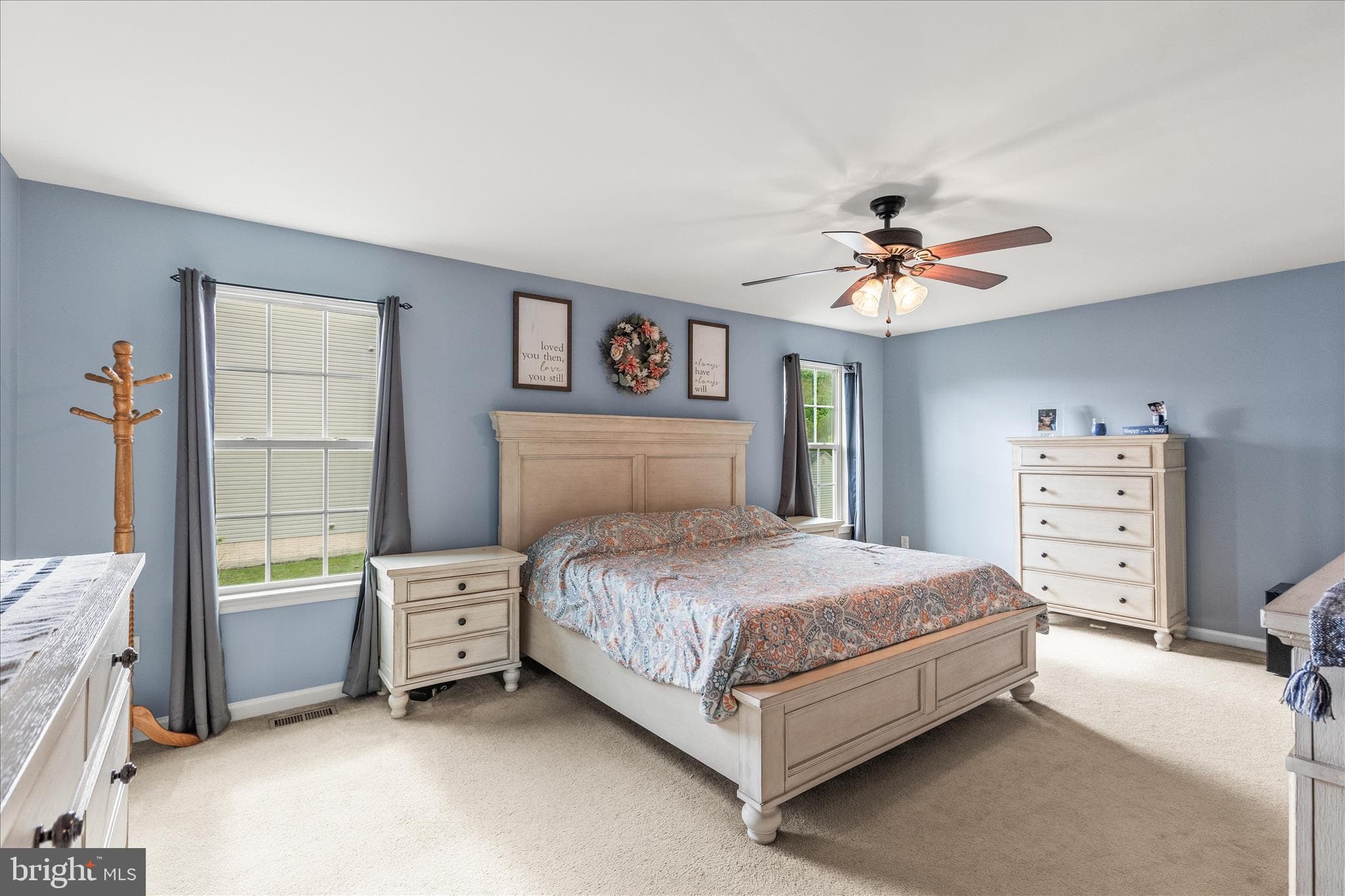 Home for sale at 3123 S King Richards Court S, York, Pennsylvania 17408, photo 18 of 53