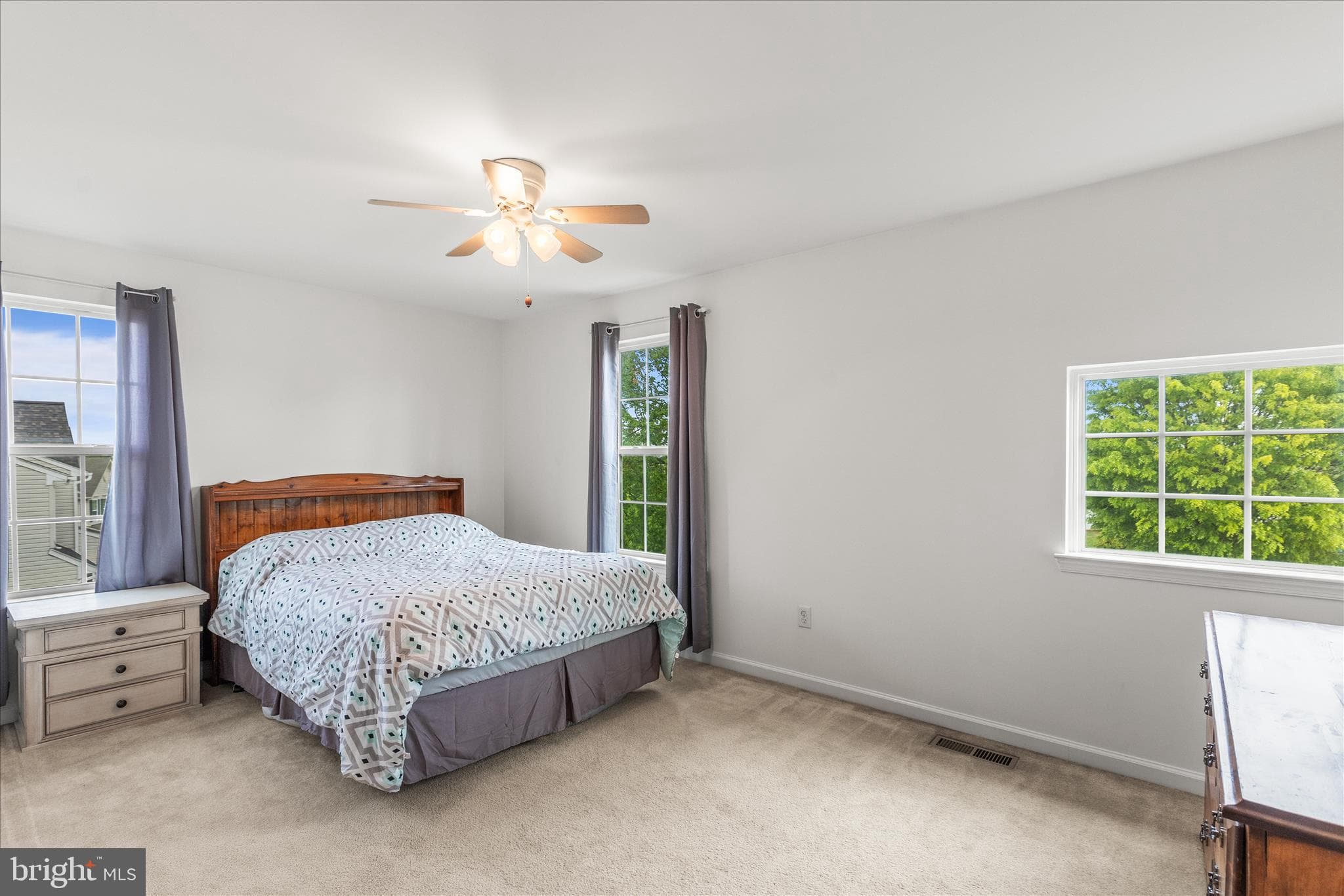 Home for sale at 3123 S King Richards Court S, York, Pennsylvania 17408, photo 25 of 53