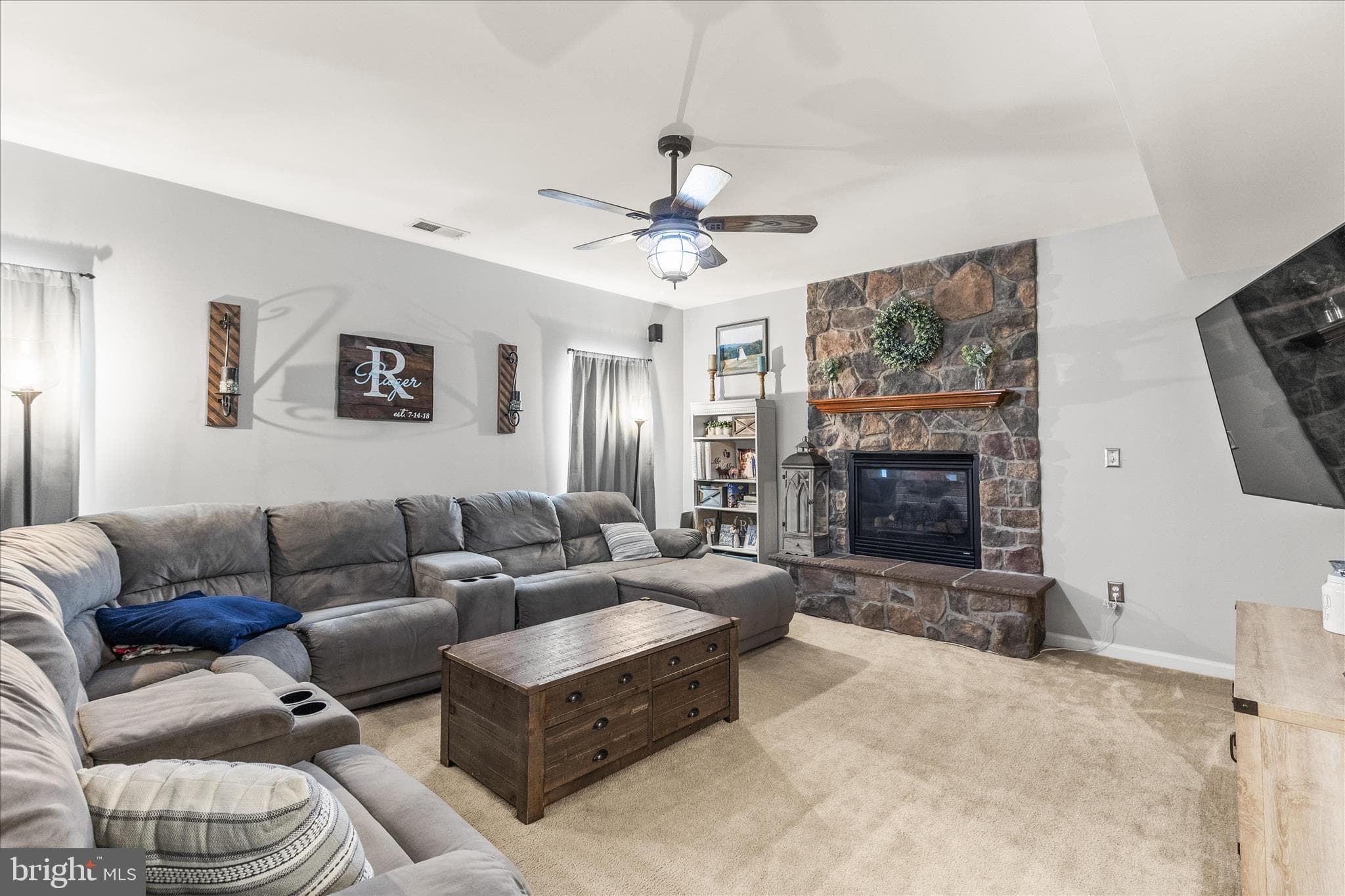Home for sale at 3123 S King Richards Court S, York, Pennsylvania 17408, photo 10 of 53