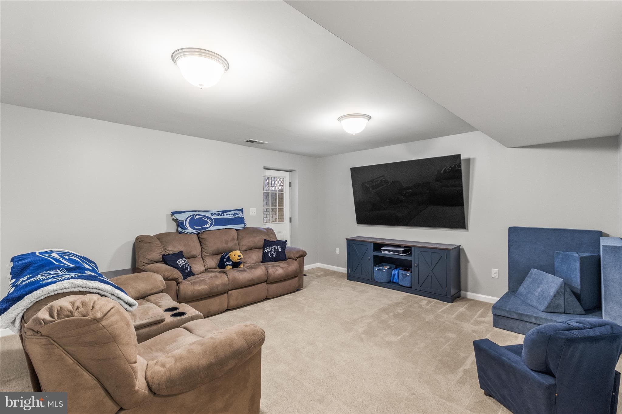 Home for sale at 3123 S King Richards Court S, York, Pennsylvania 17408, photo 31 of 53