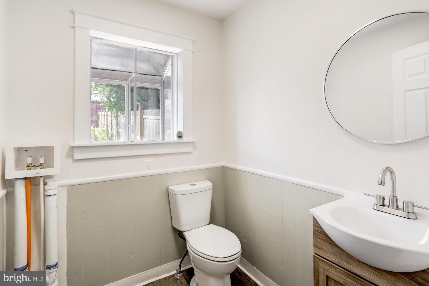 Home for sale at 847 Florida Avenue, York, Pennsylvania 17404, photo 13 of 36