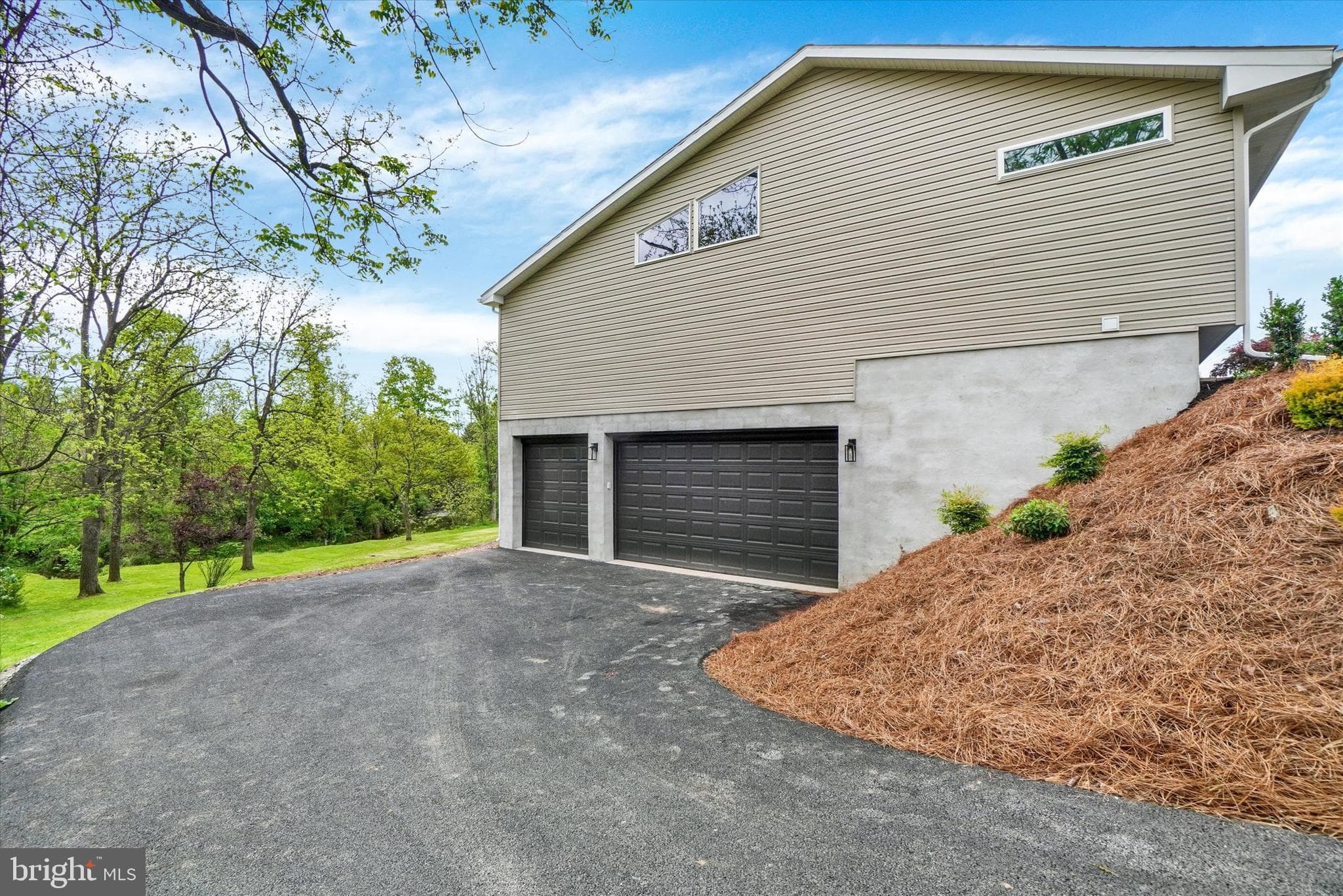 Home for sale at 879 Graffius Road, York, Pennsylvania 17404, photo 37 of 46