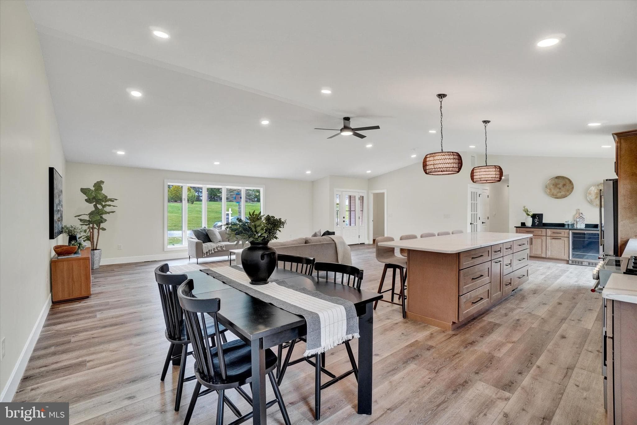 Home for sale at 879 Graffius Road, York, Pennsylvania 17404, photo 5 of 46