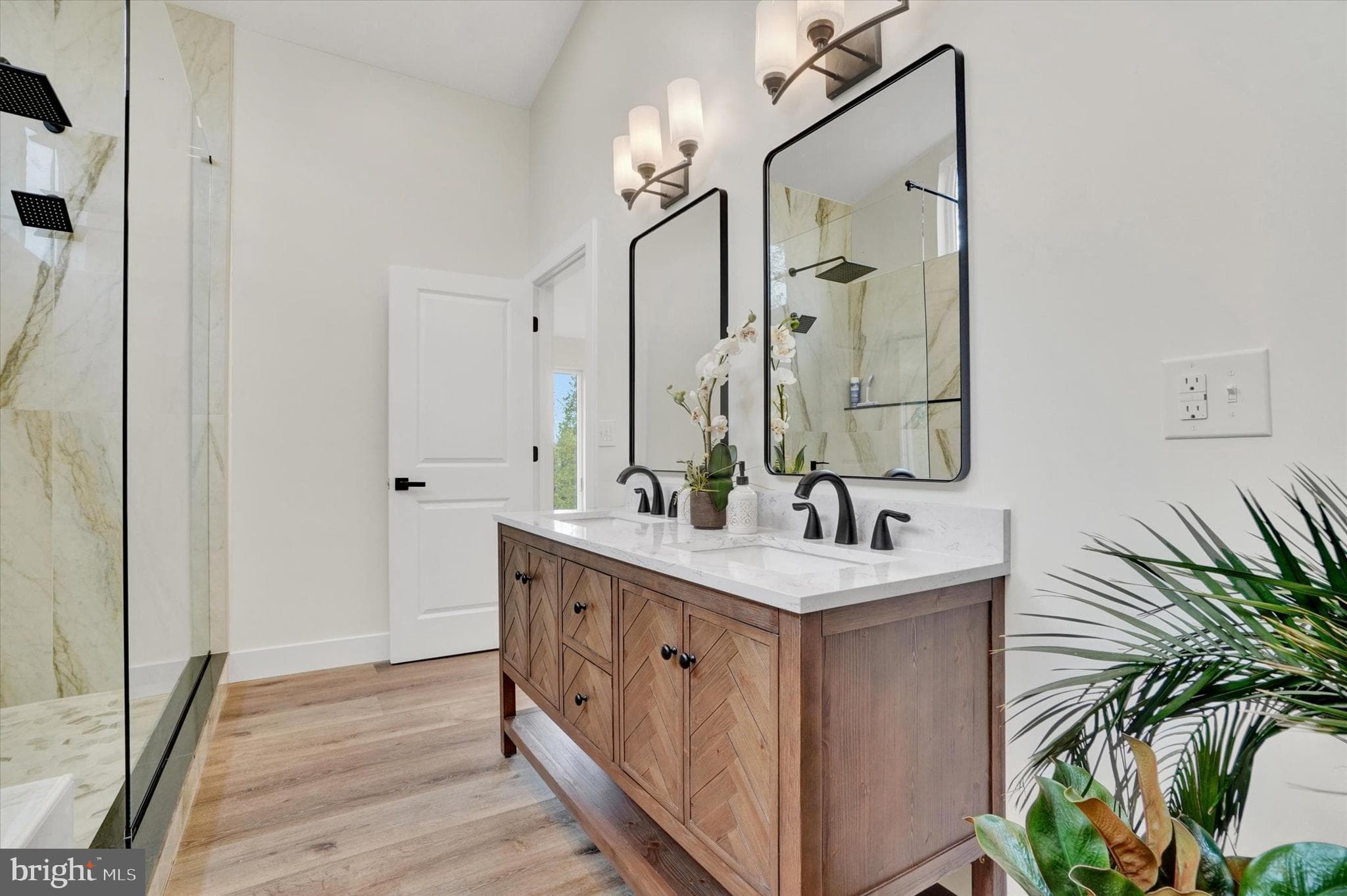 Home for sale at 879 Graffius Road, York, Pennsylvania 17404, photo 24 of 46