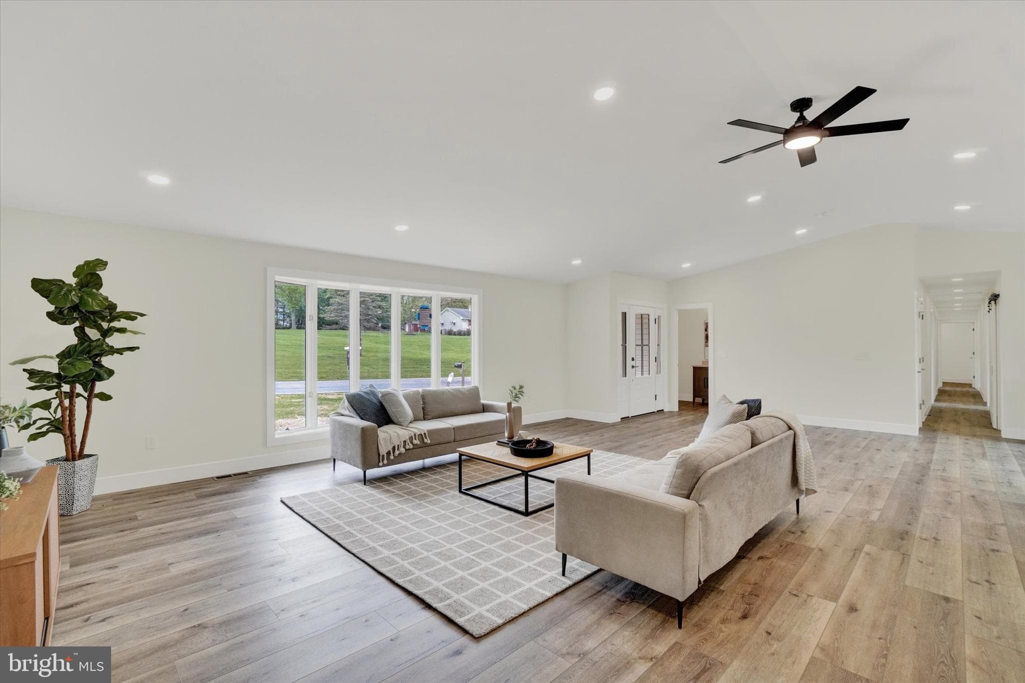 Home for sale at 879 Graffius Road, York, Pennsylvania 17404, photo 3 of 3