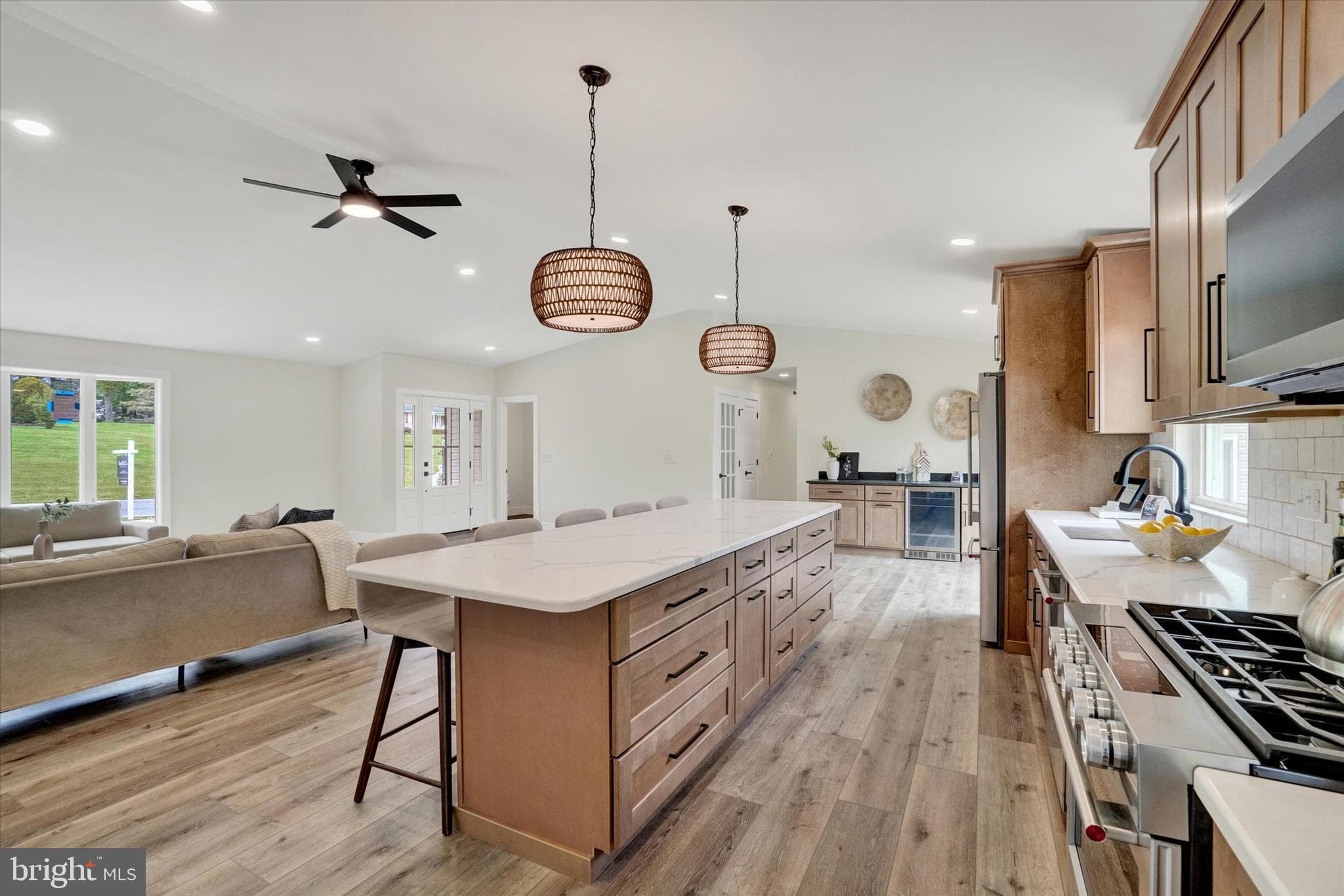 Home for sale at 879 Graffius Road, York, Pennsylvania 17404, photo 6 of 46