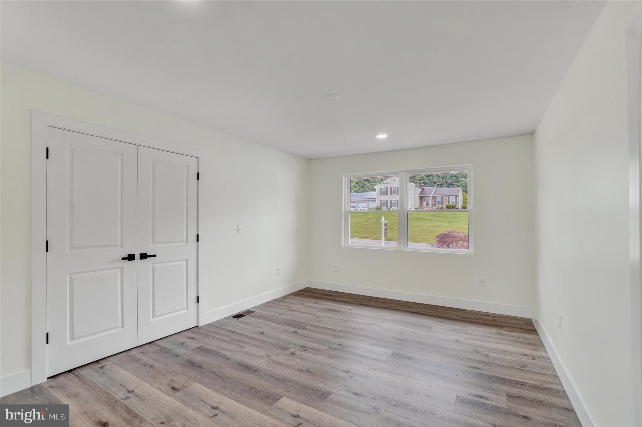 Home for sale at 879 Graffius Road, York, Pennsylvania 17404, photo 13 of 46