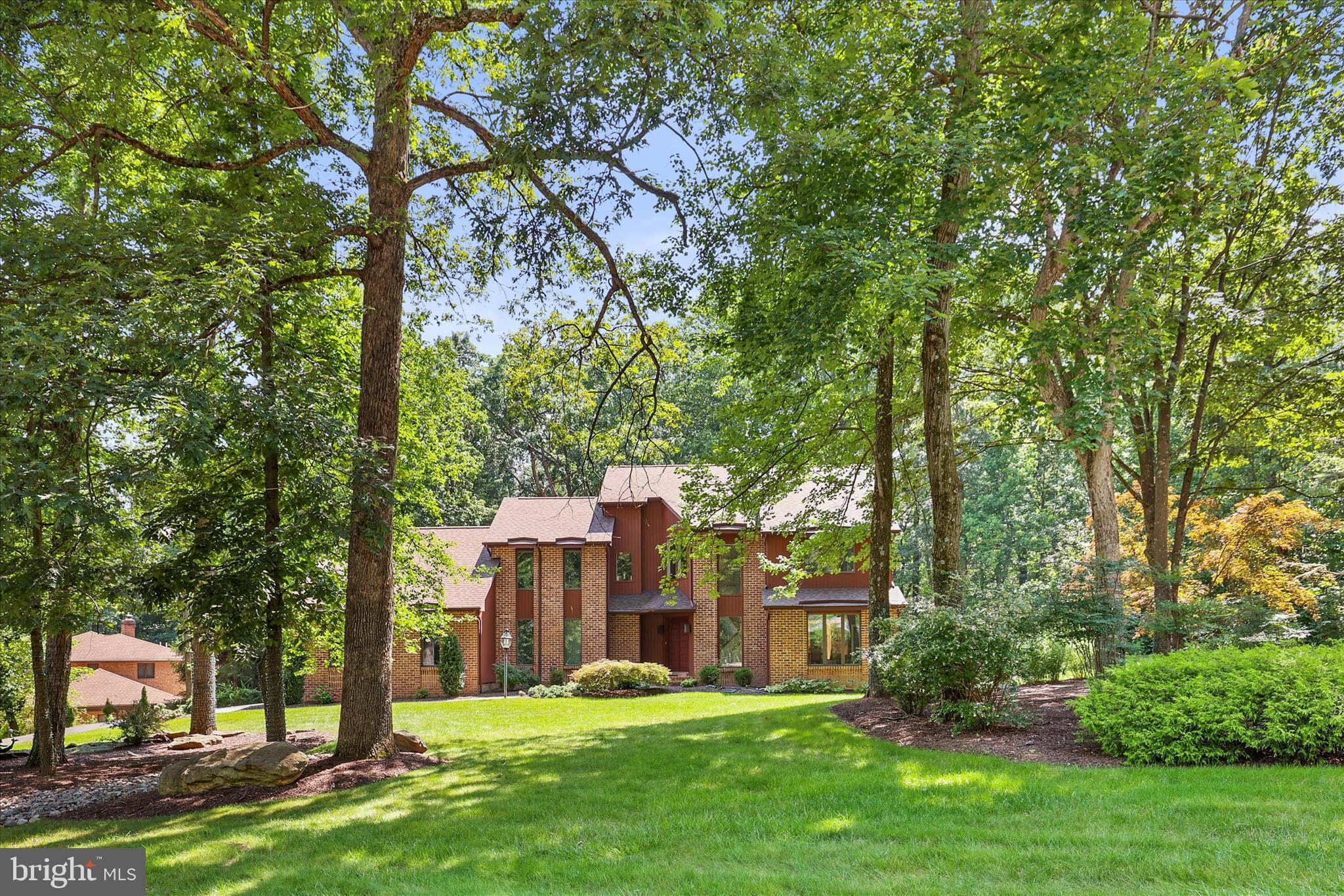Listing photo of 4-bedroom home at 1990 Shulton Drive, York, Pennsylvania 17406, photo 1 of 3