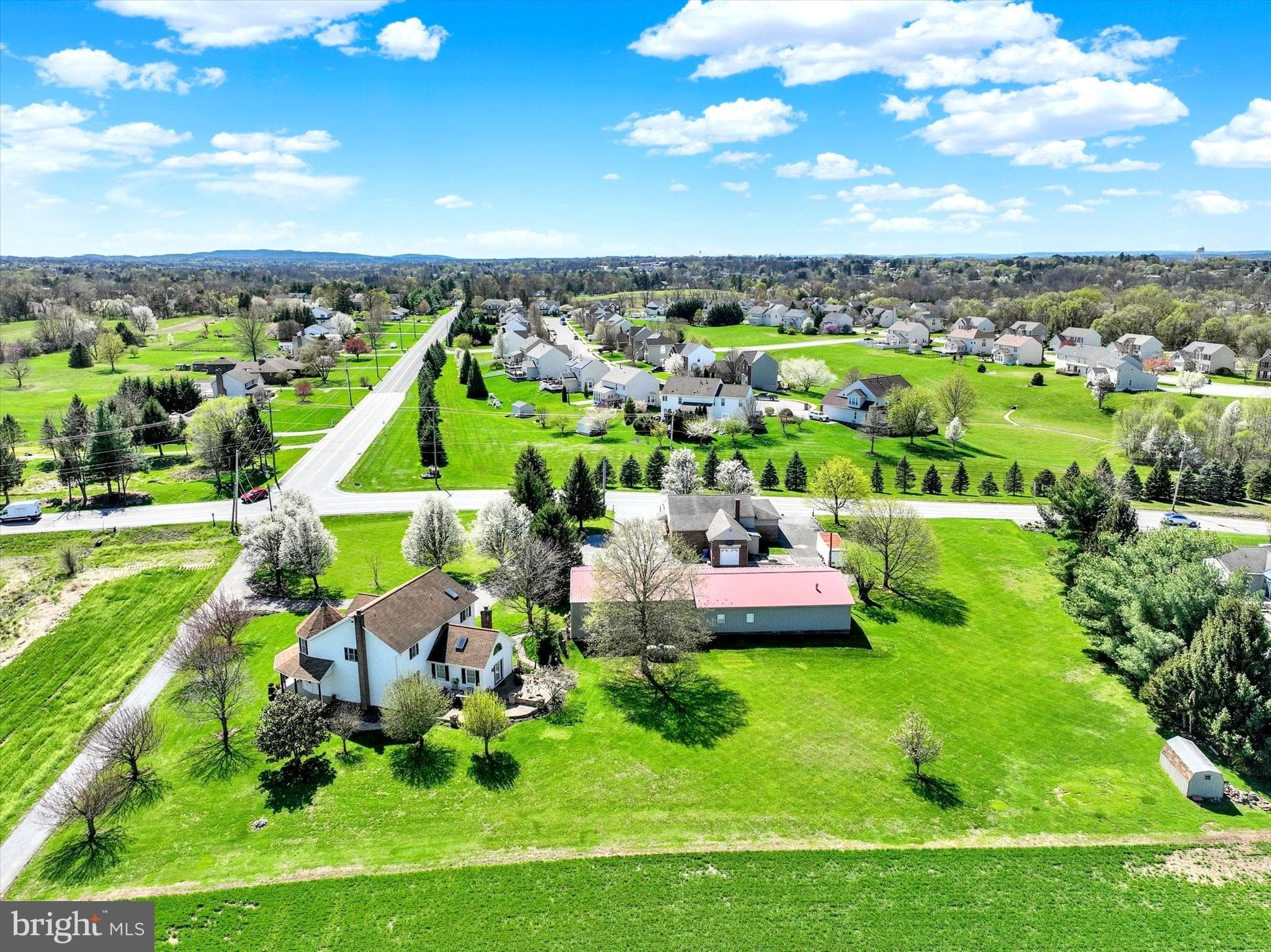 Home for sale at 2553 Roosevelt Avenue, York, Pennsylvania 17408, photo 13 of 77