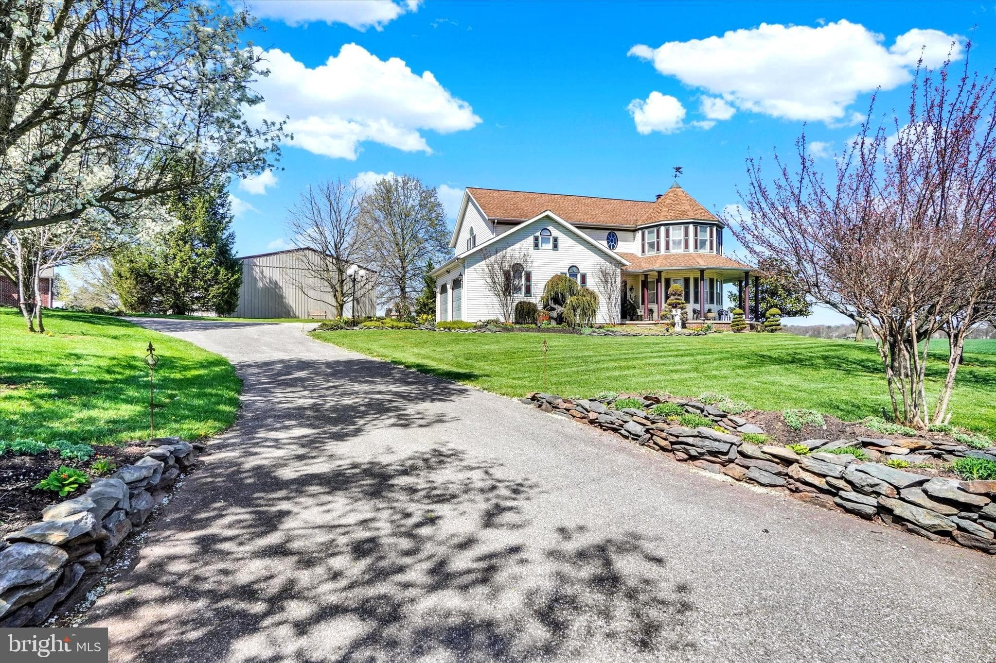 Home for sale at 2553 Roosevelt Avenue, York, Pennsylvania 17408, photo 3 of 3
