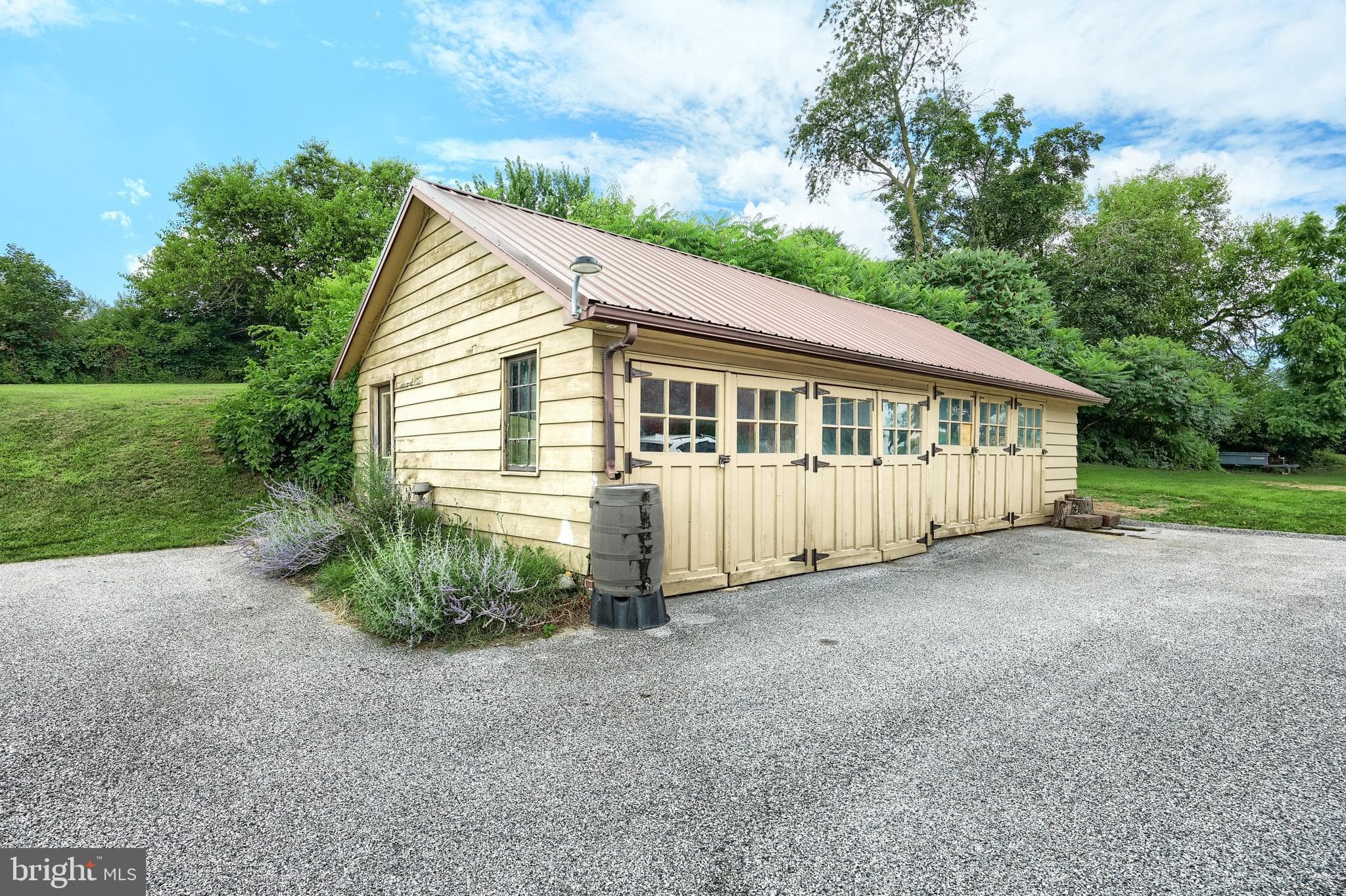 Home for sale at 4415 W Market Street A, York, Pennsylvania 17408, photo 9 of 55