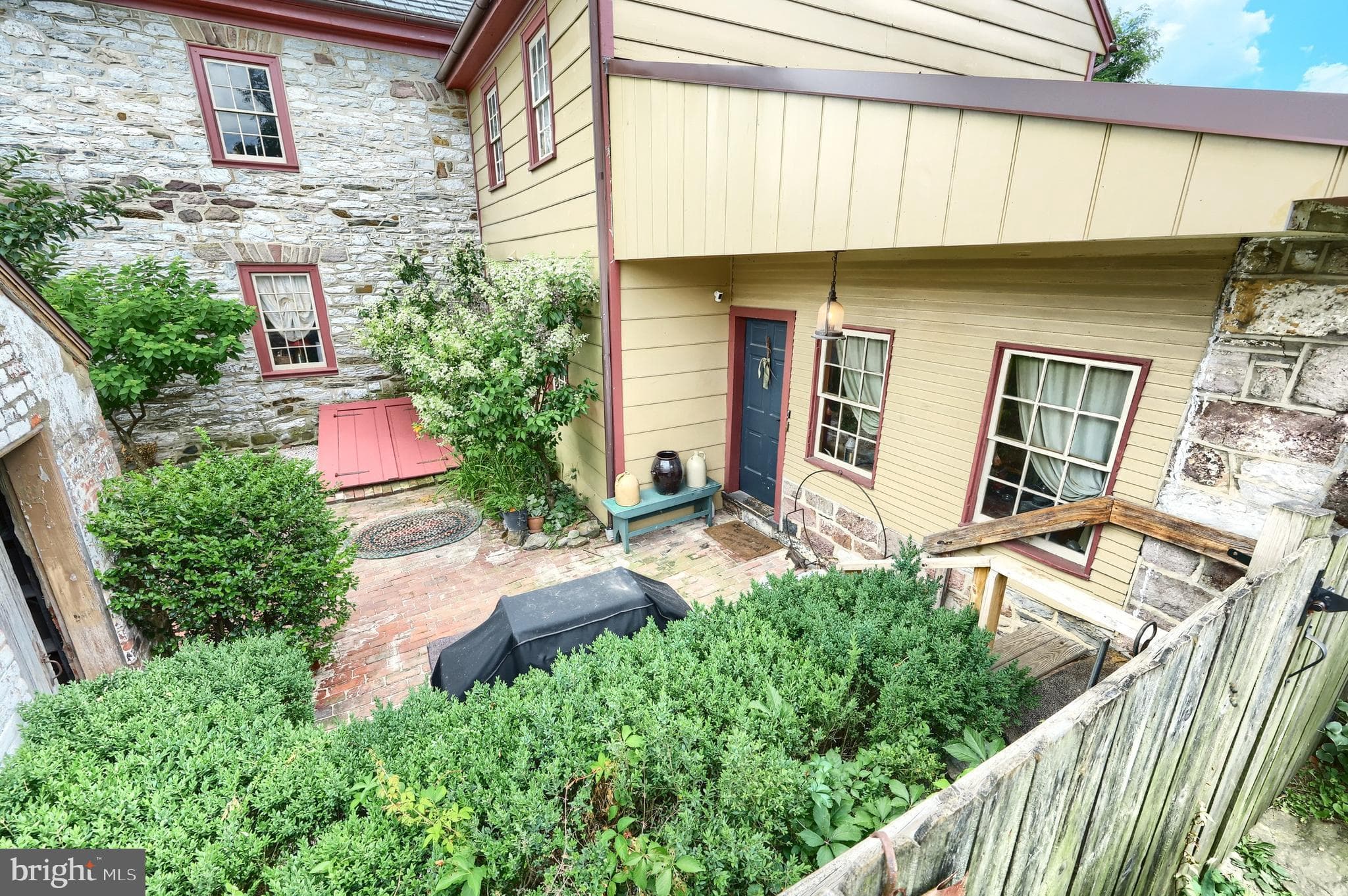 Home for sale at 4415 W Market Street A, York, Pennsylvania 17408, photo 12 of 55