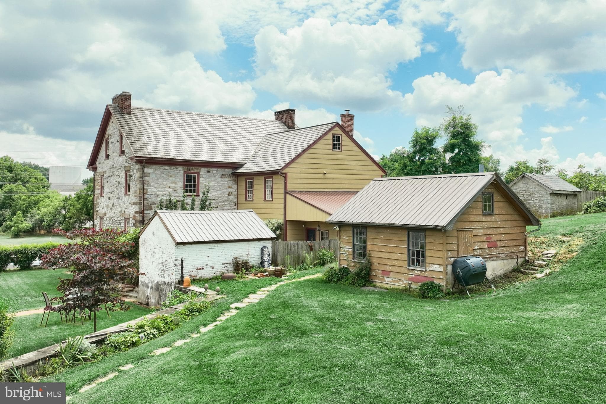 Home for sale at 4415 W Market Street A, York, Pennsylvania 17408, photo 4 of 55