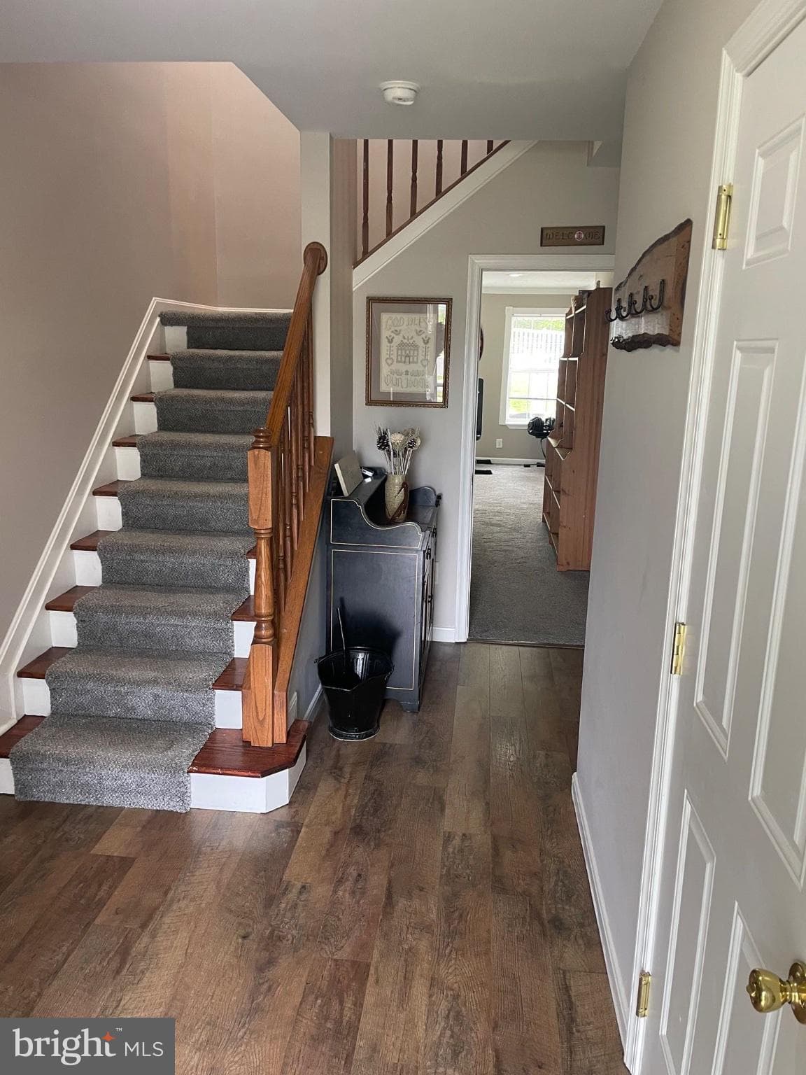 Home for sale at 390 Bruaw Drive, York, Pennsylvania 17406, photo 11 of 31