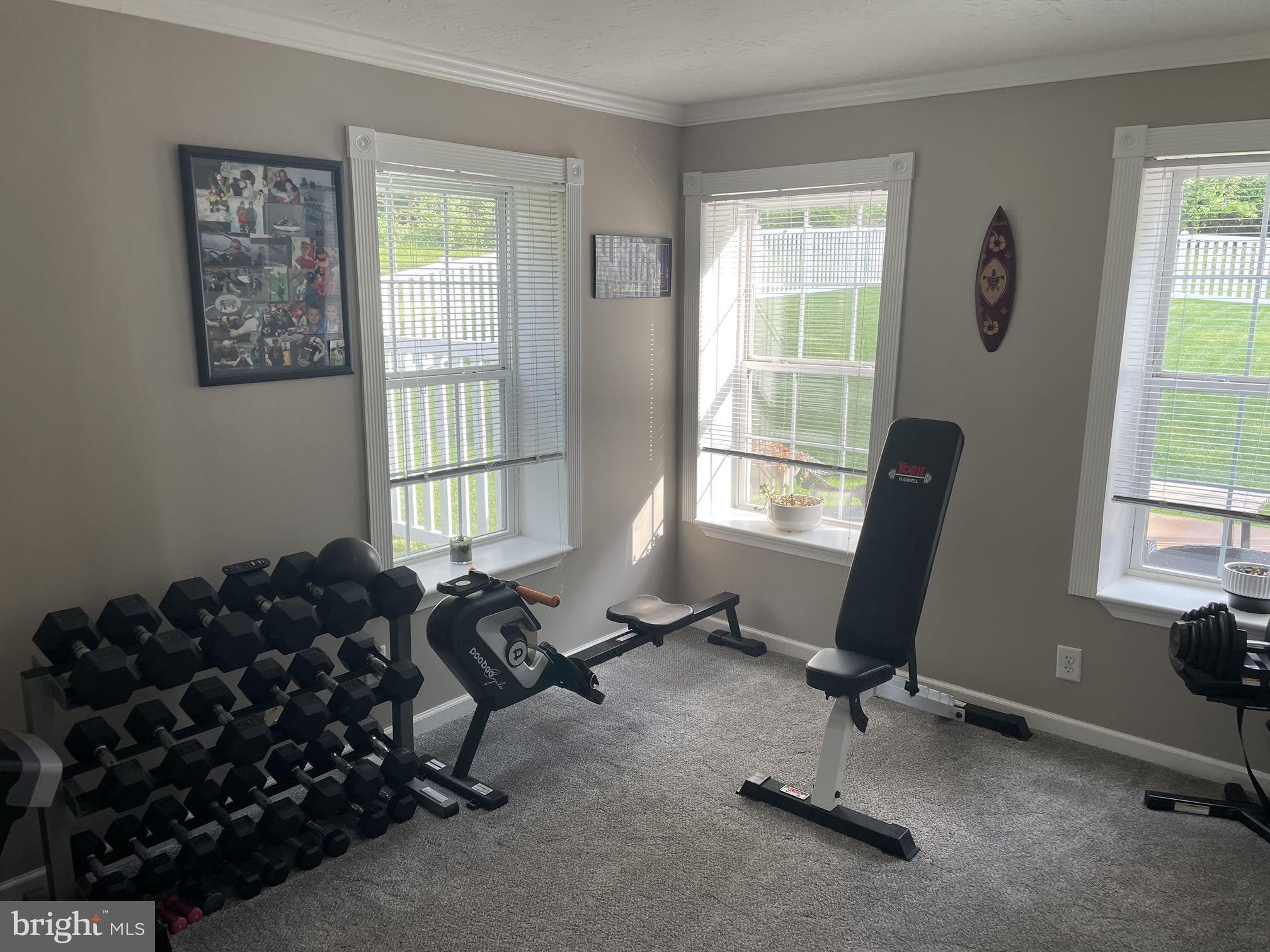 Home for sale at 390 Bruaw Drive, York, Pennsylvania 17406, photo 5 of 31