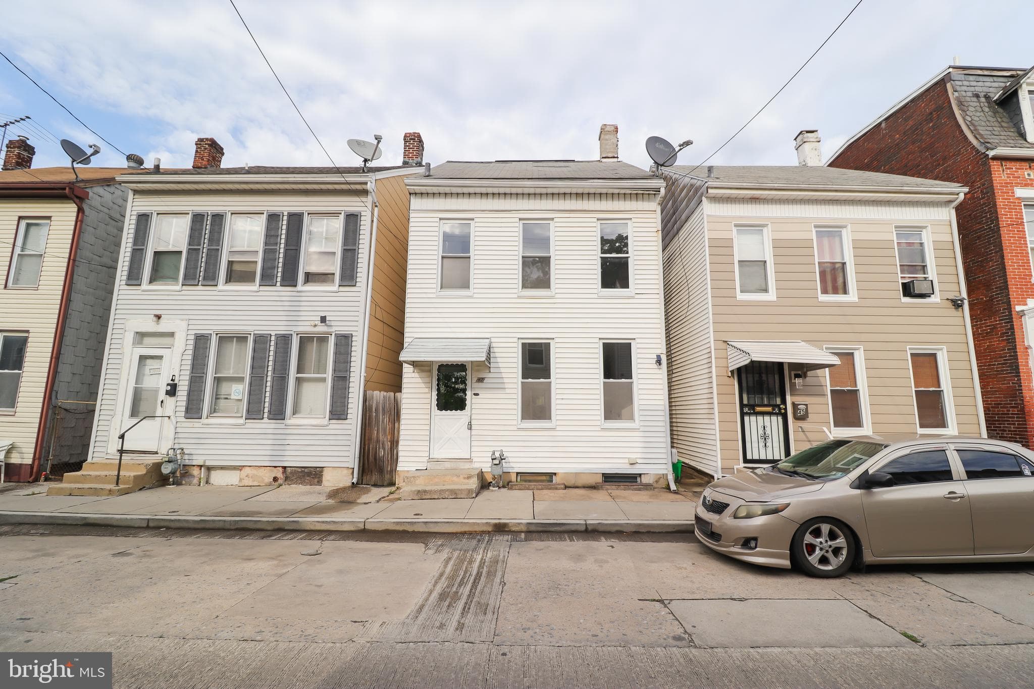 Listing photo of 3-bedroom home at 47 N Franklin Street, York, Pennsylvania 17403, photo 1 of 3