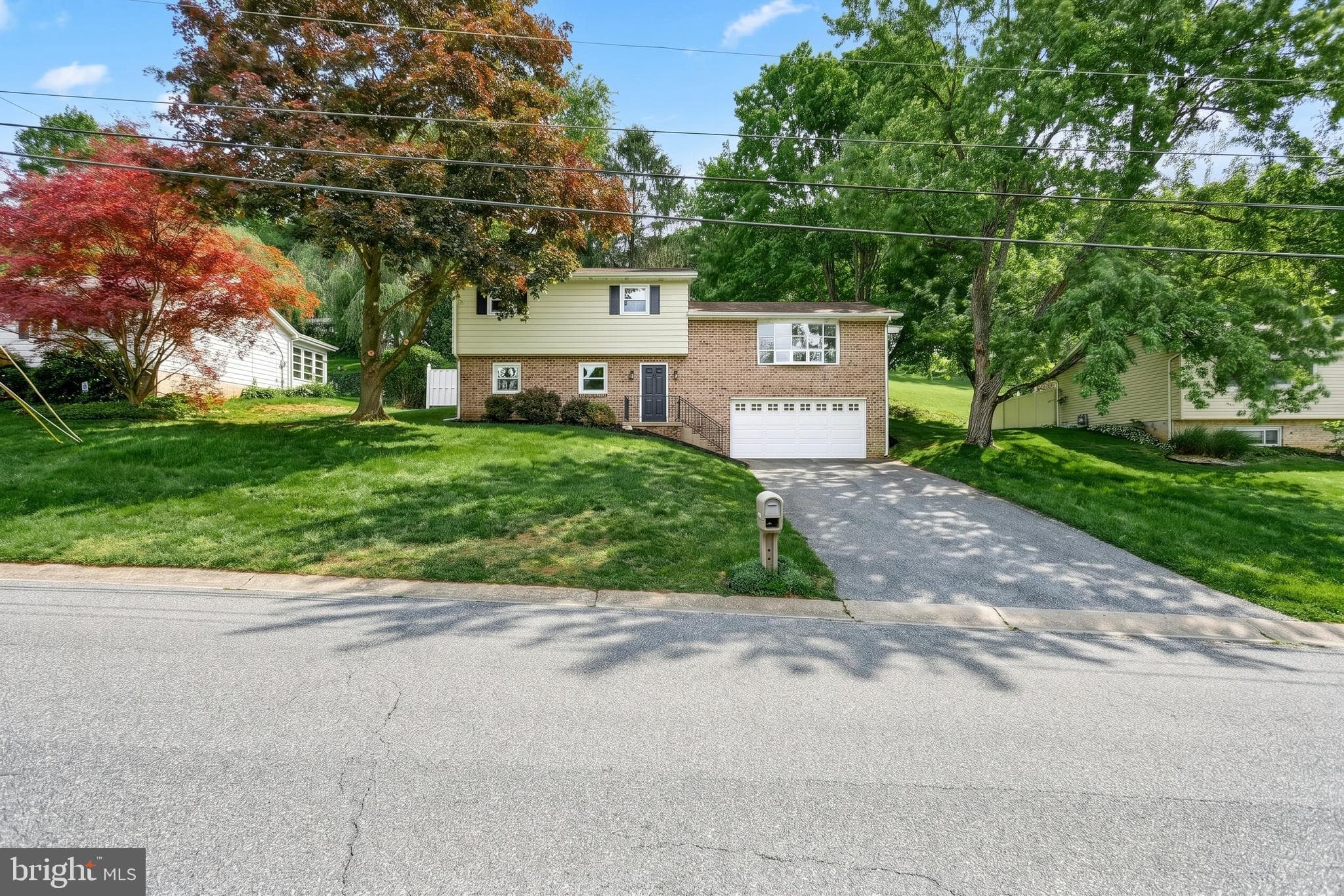 Home for sale at 362 Allegheny Drive, York, Pennsylvania 17402, photo 3 of 3