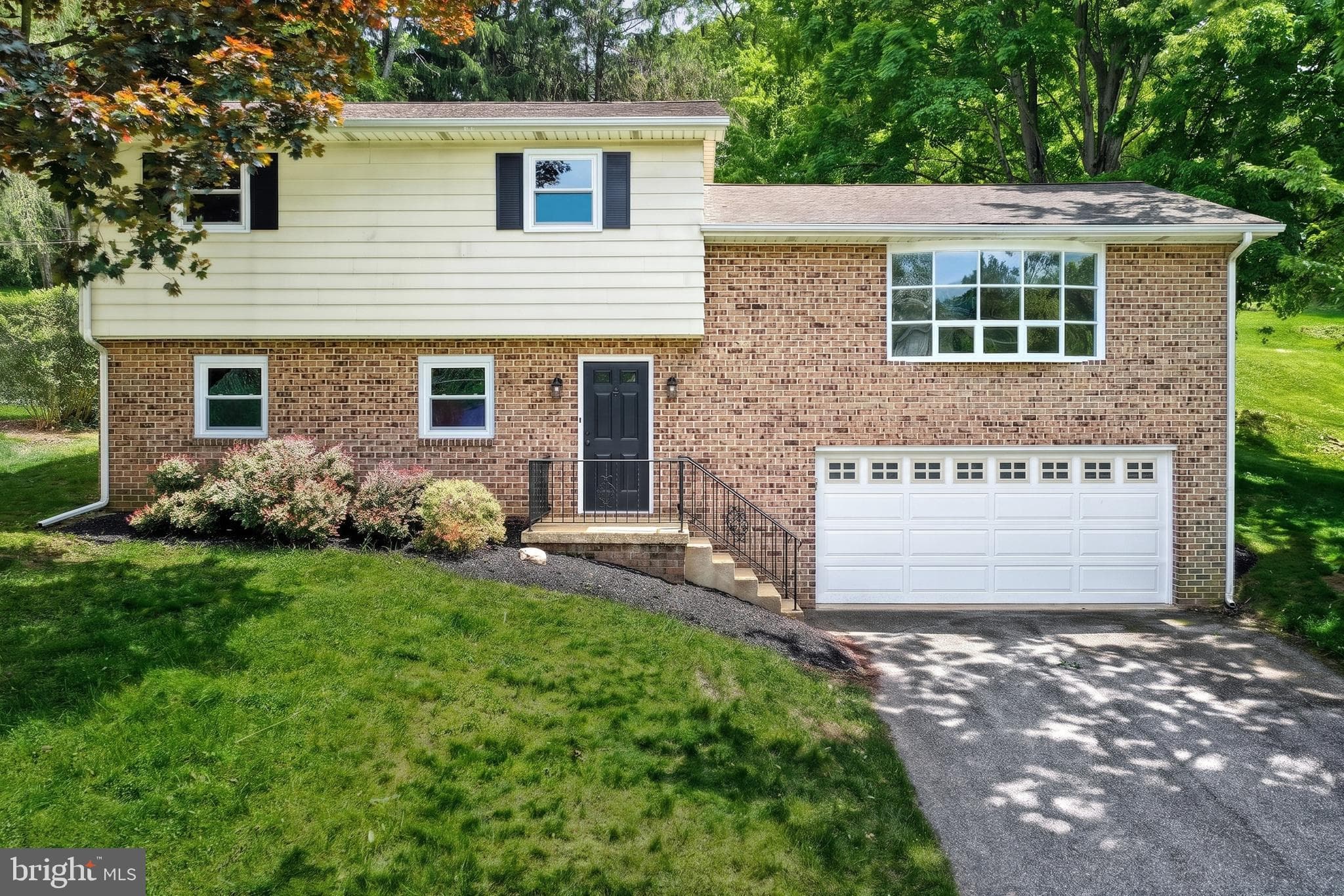 Home for sale at 362 Allegheny Drive, York, Pennsylvania 17402, photo 64 of 78