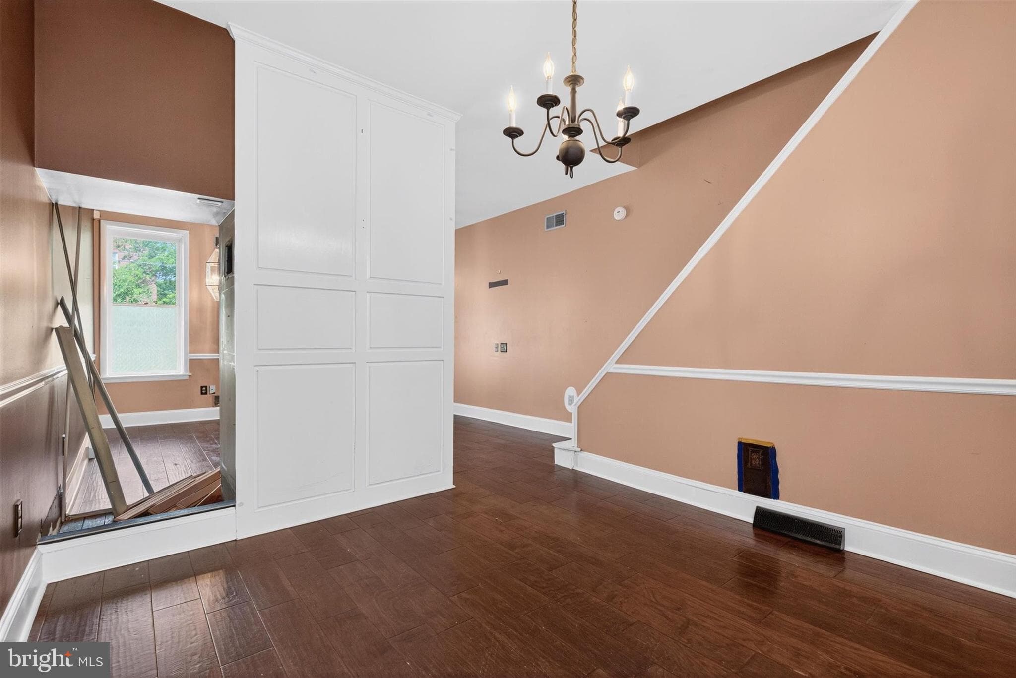 Home for sale at 124 S Newberry Street, York, Pennsylvania 17401, photo 6 of 22