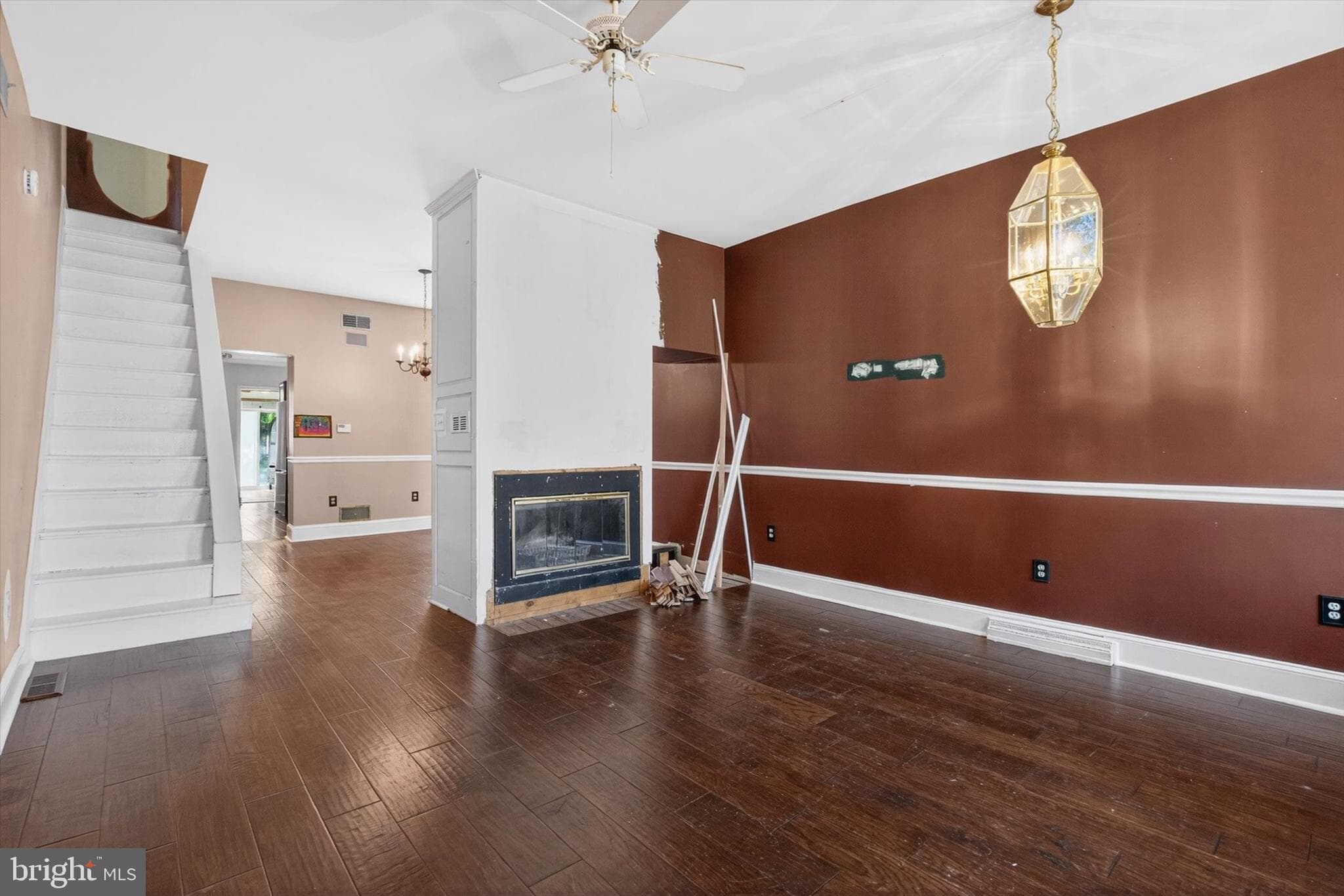 Home for sale at 124 S Newberry Street, York, Pennsylvania 17401, photo 4 of 22