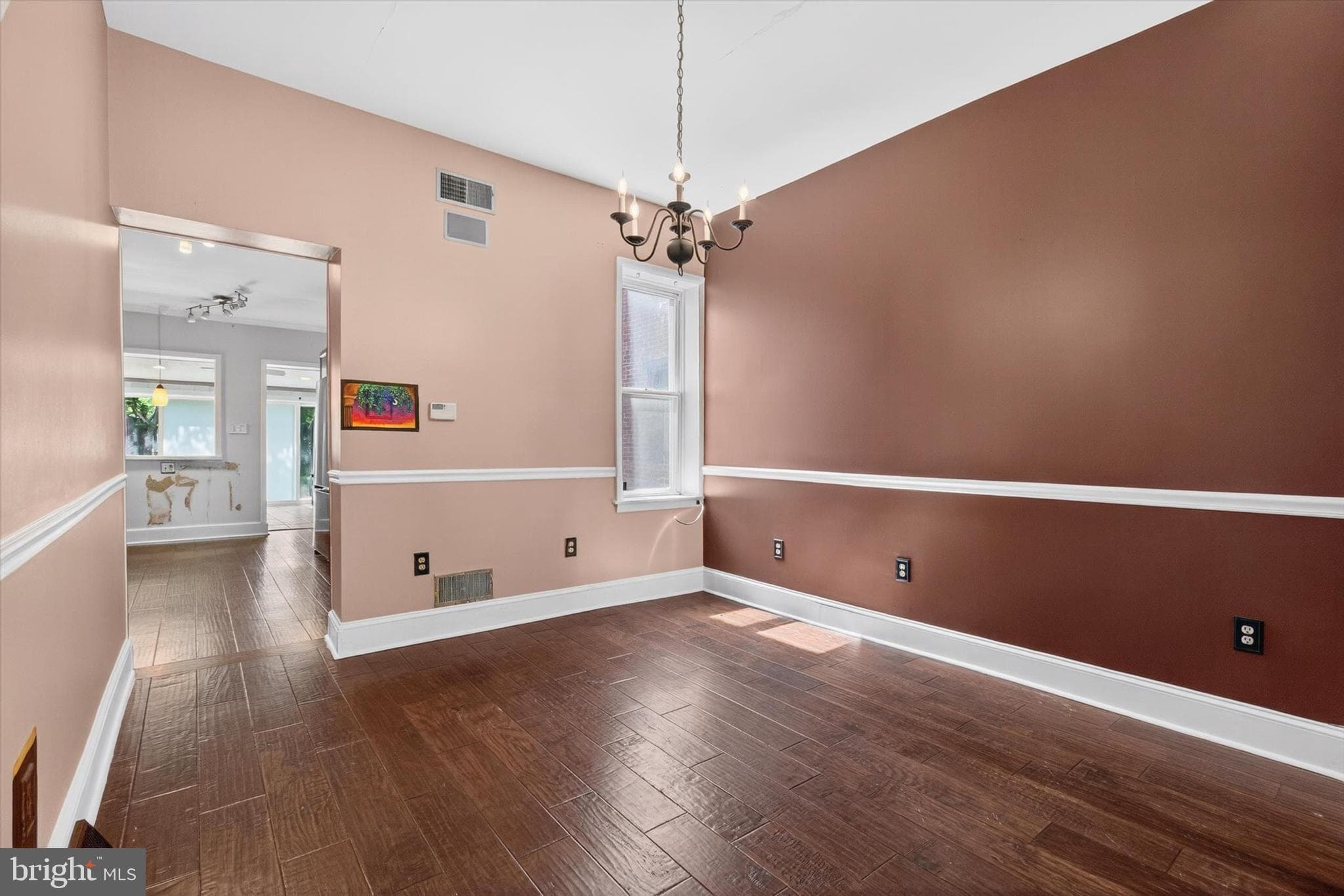Home for sale at 124 S Newberry Street, York, Pennsylvania 17401, photo 5 of 22