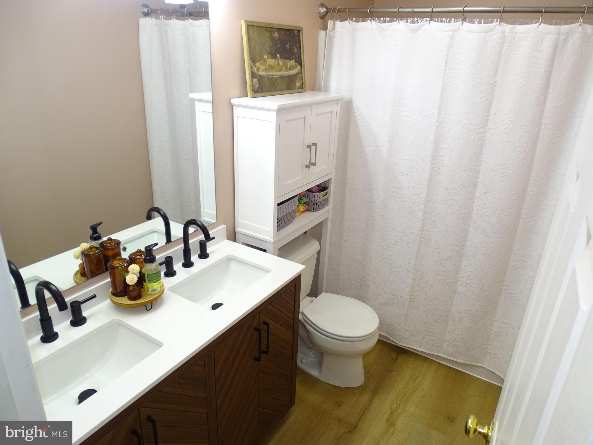 Home for sale at 235 Fisher Drive, York, Pennsylvania 17404, photo 18 of 28