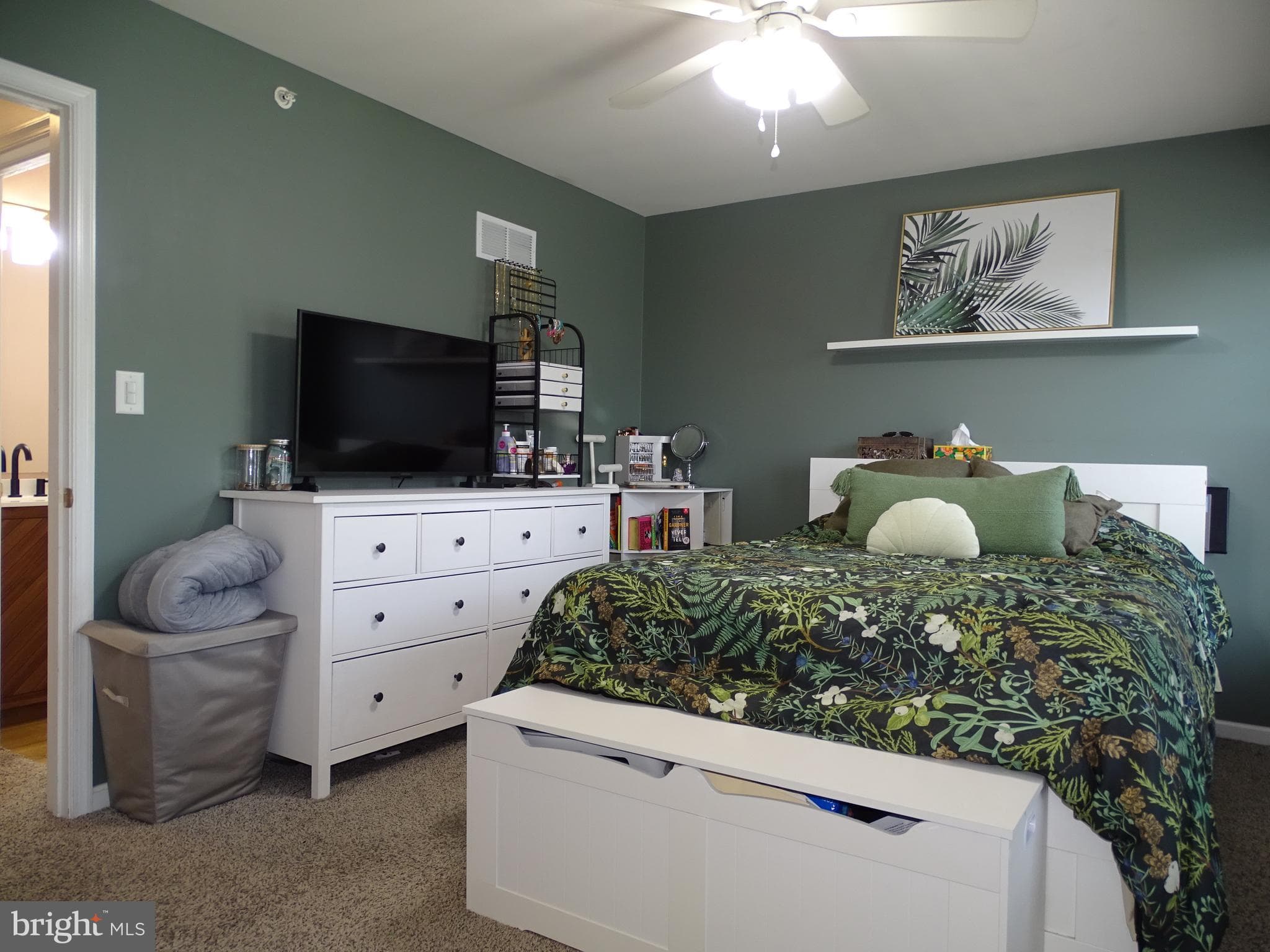 Home for sale at 235 Fisher Drive, York, Pennsylvania 17404, photo 16 of 28