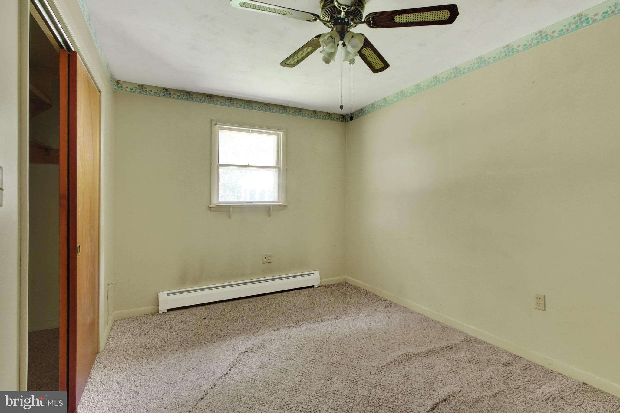 Home for sale at 2482 Pine Grove Road, York, Pennsylvania 17403, photo 6 of 14