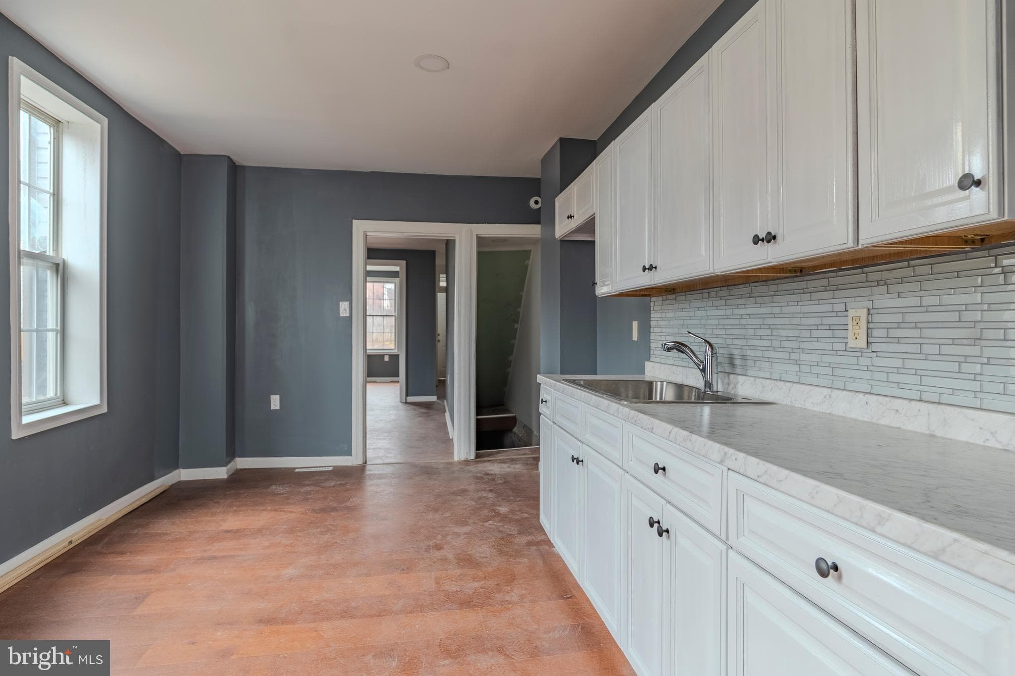 Home for sale at 662 Salem Avenue, York, Pennsylvania 17401, photo 6 of 15