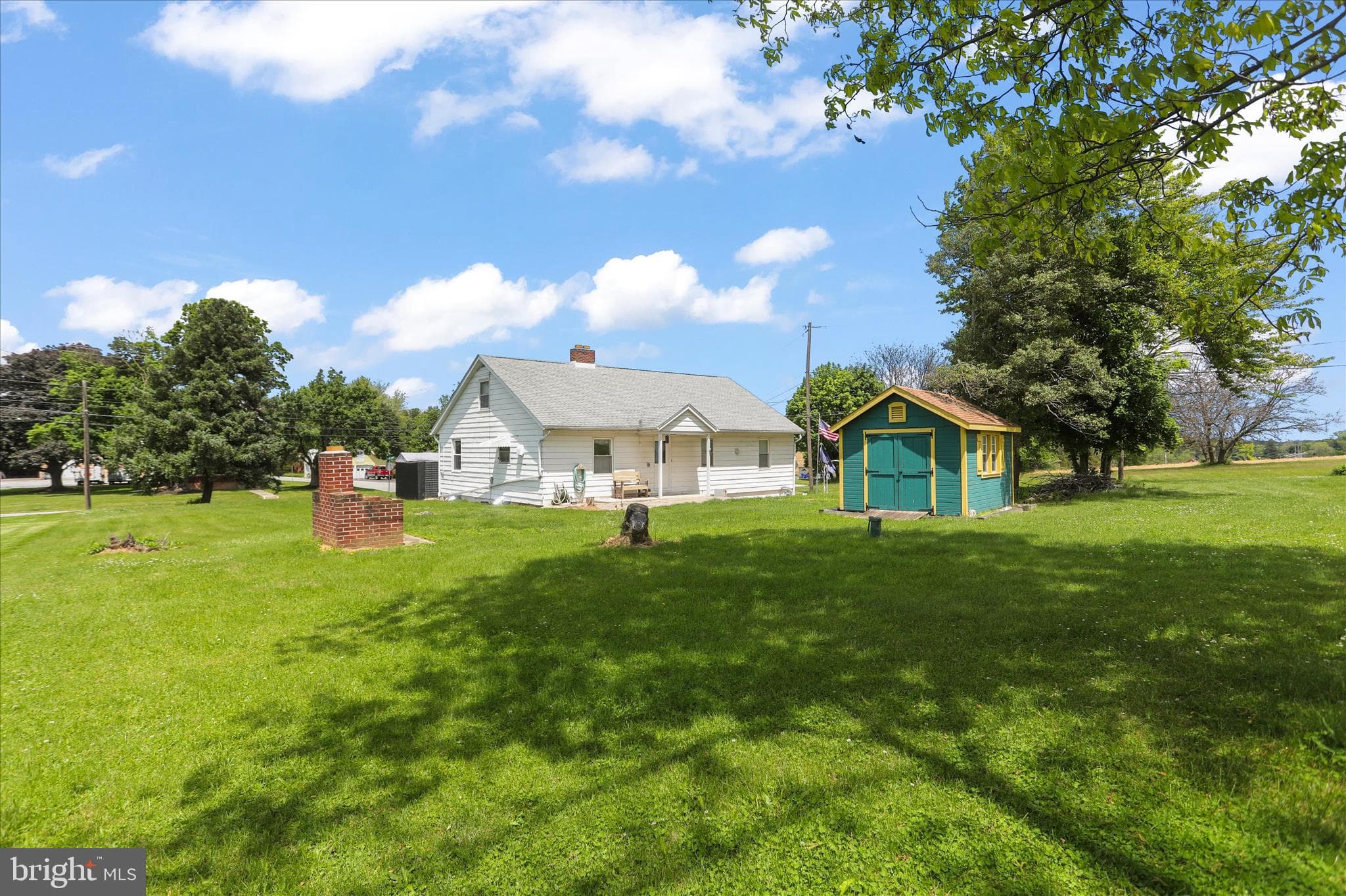Home for sale at 6 S Grant Road, Thomasville, Pennsylvania 17364, photo 38 of 50