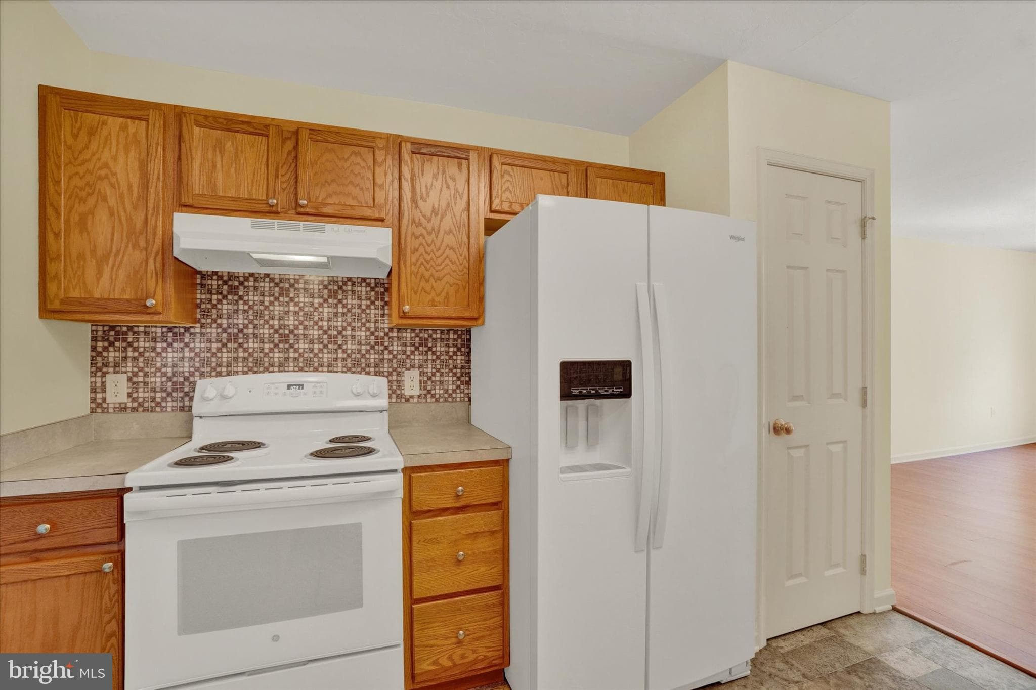 Home for sale at 7172 Seneca Ridge Drive, York, Pennsylvania 17403, photo 8 of 18