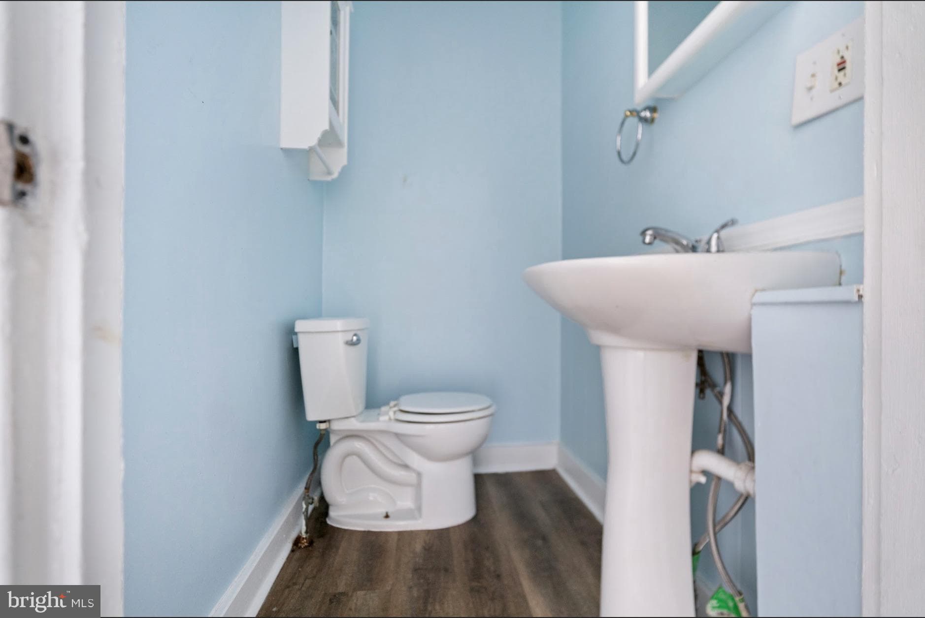 Home for sale at 217 E King, York, Pennsylvania 17403, photo 10 of 13