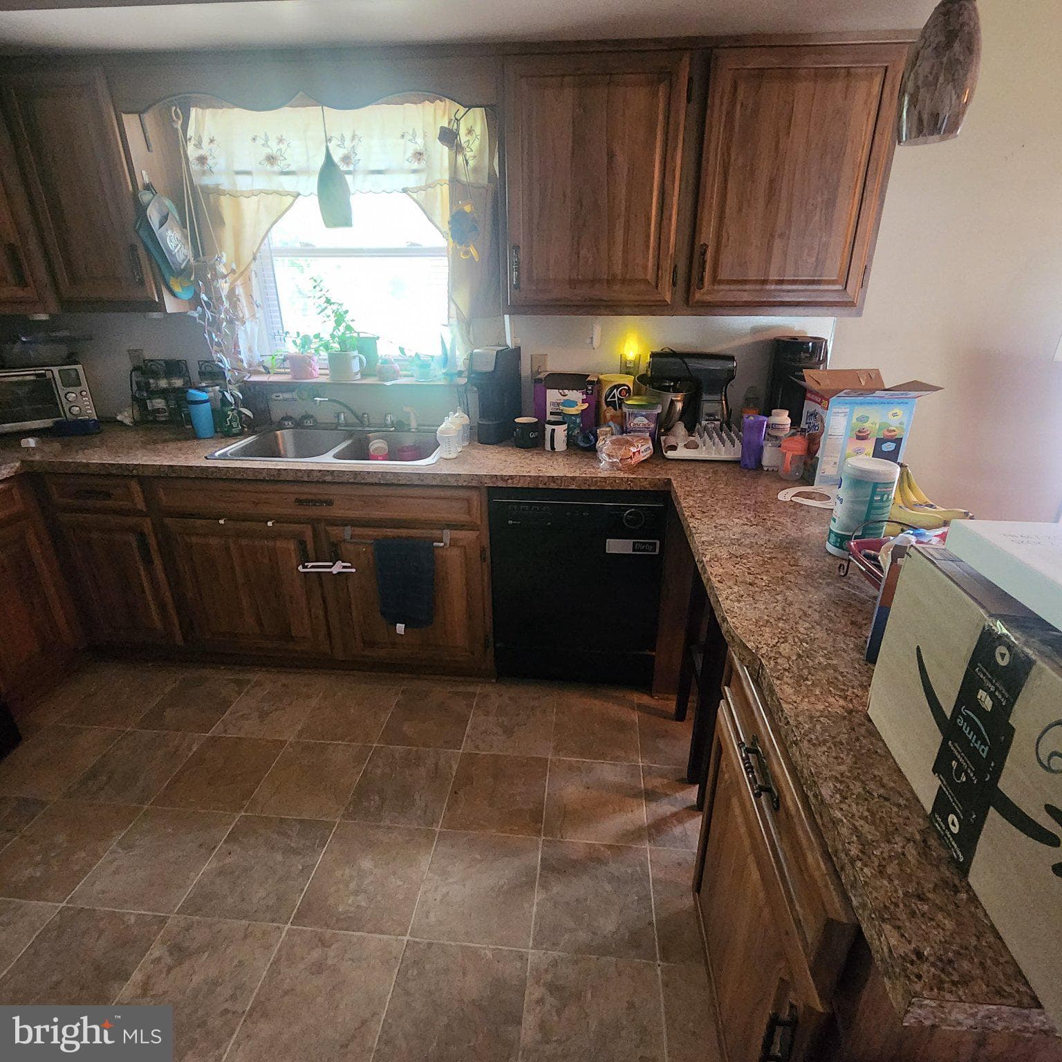 Home for sale at 2029 Derry Road, York, Pennsylvania 17408, photo 12 of 30