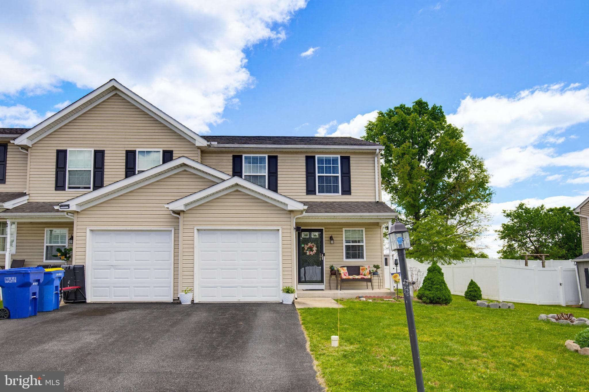 Home for sale at 1470 Matthew Drive, York, Pennsylvania 17404, photo 2 of 3