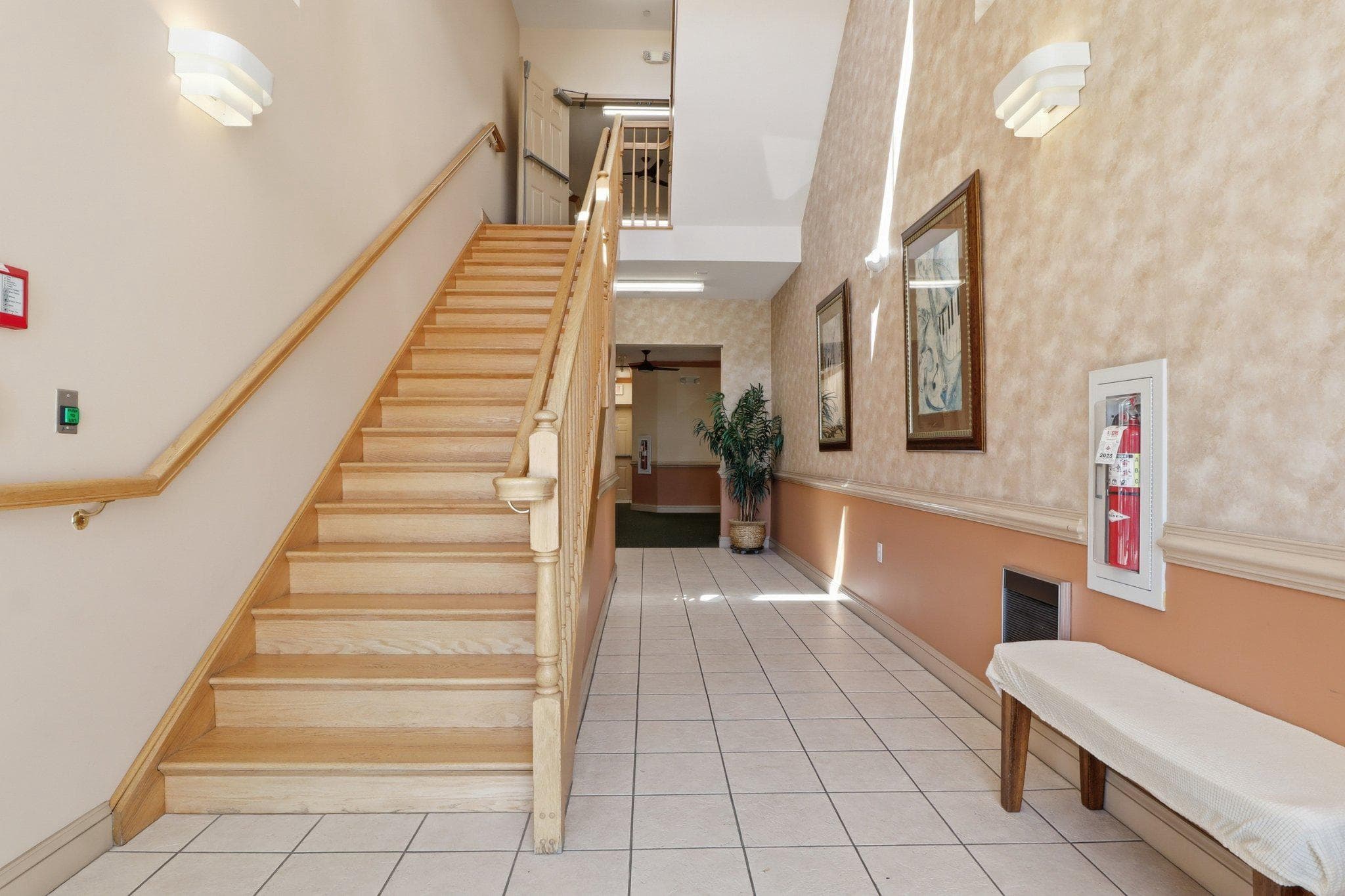 Home for sale at 1010 Crest Way 103, York, Pennsylvania 17403, photo 5 of 49