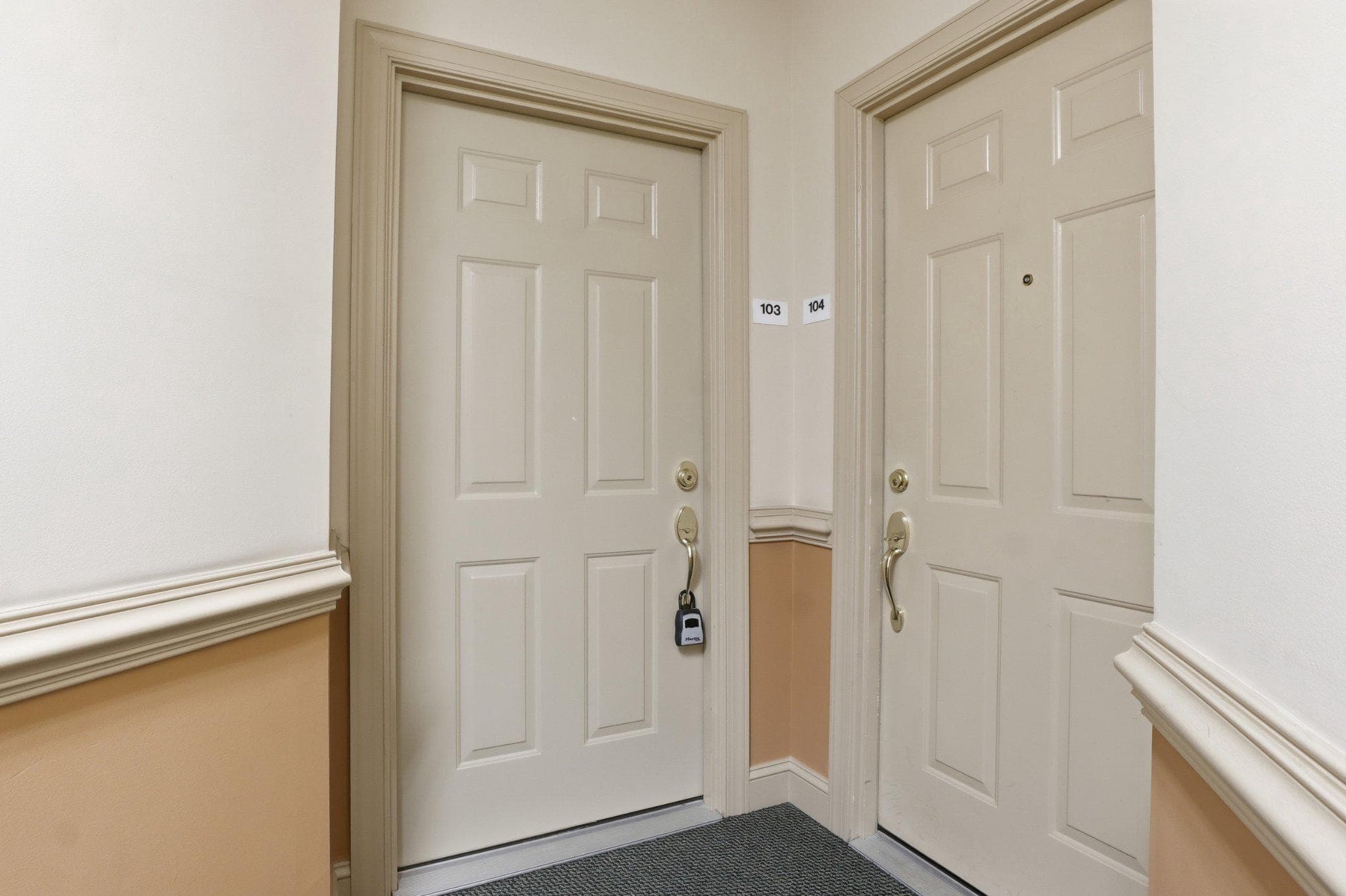 Home for sale at 1010 Crest Way 103, York, Pennsylvania 17403, photo 7 of 49
