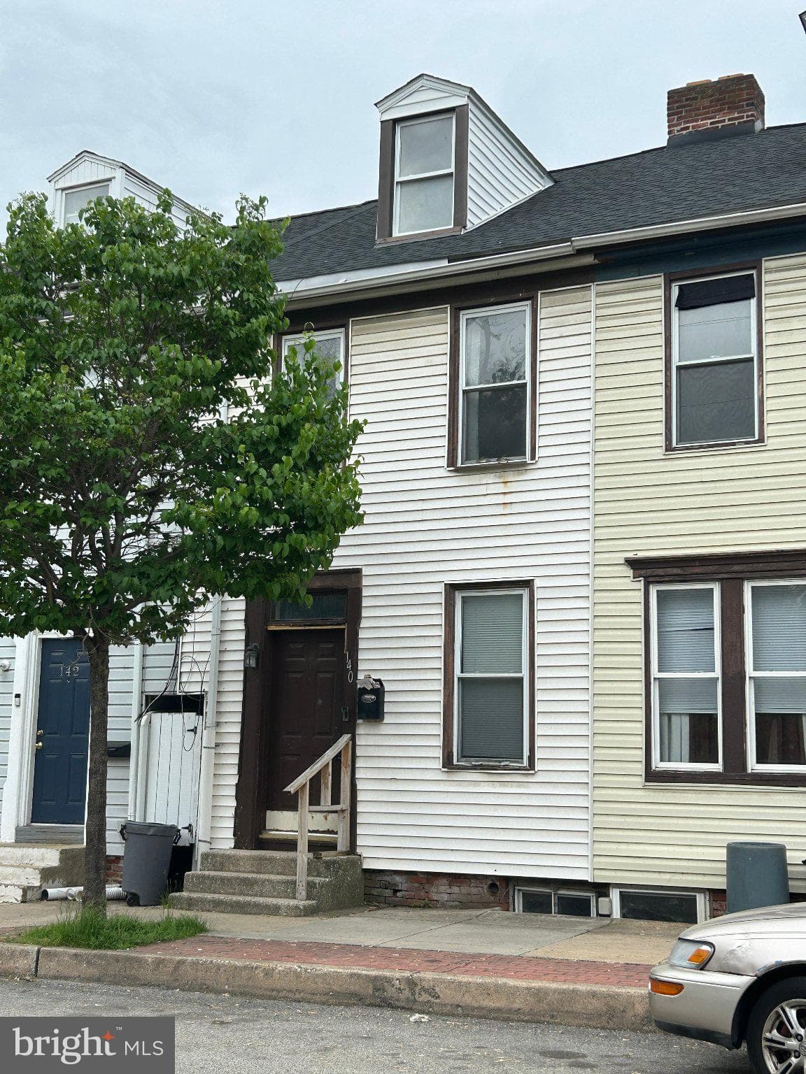 Listing photo of 2-bedroom home at 140 Penn Street, York, Pennsylvania 17401, photo 1 of 3
