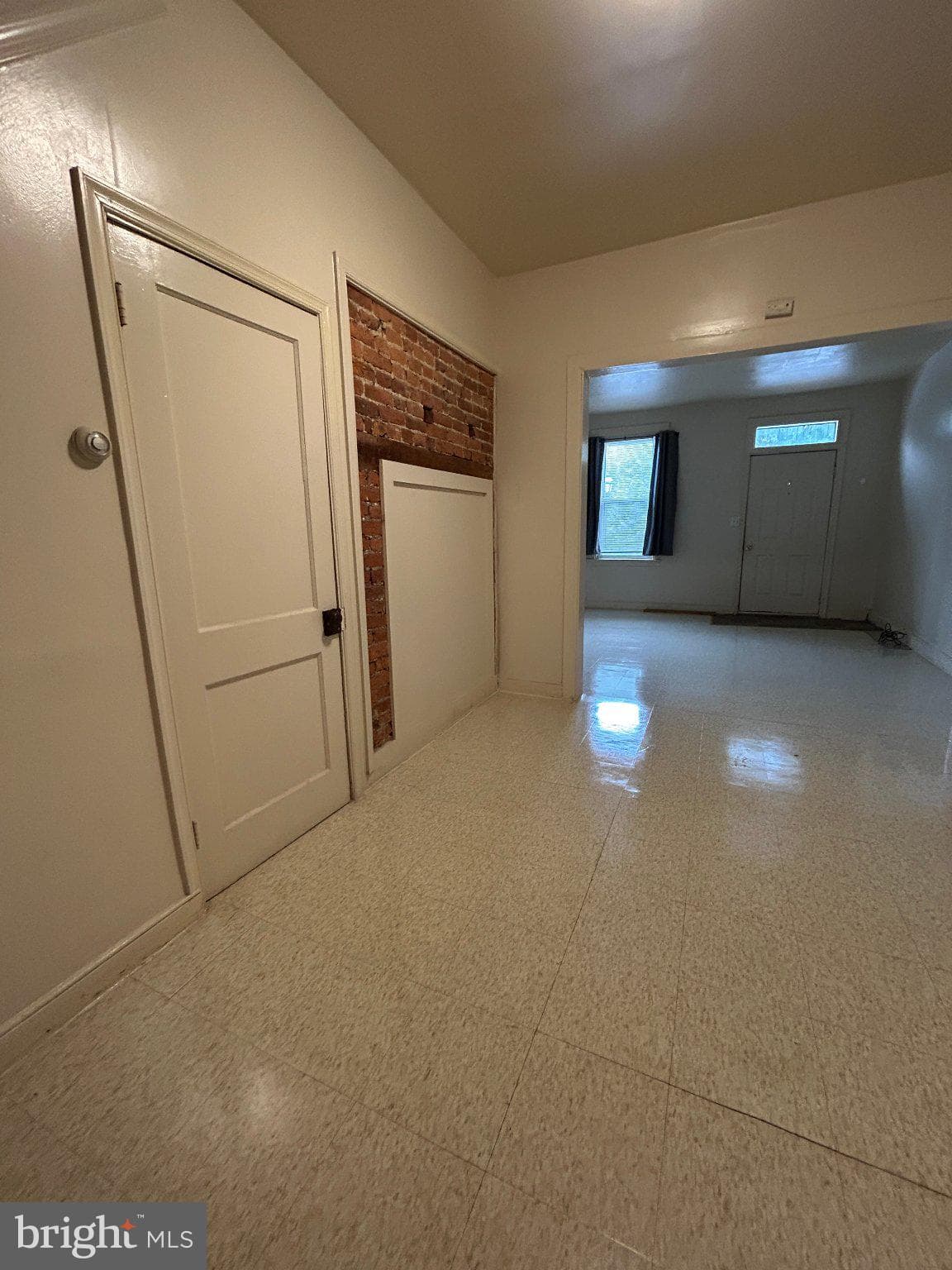 Home for sale at 140 Penn Street, York, Pennsylvania 17401, photo 2 of 3