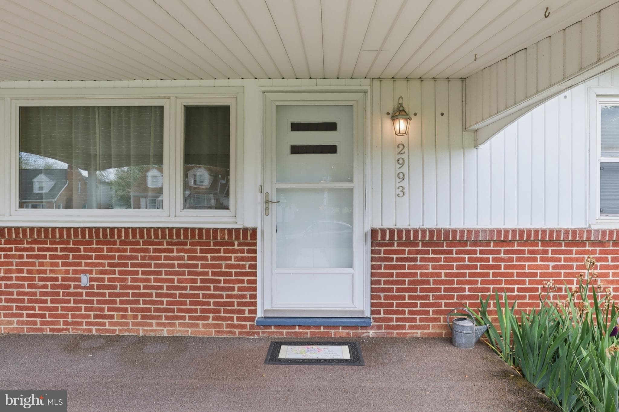 Home for sale at 2993 5Th Avenue, York, Pennsylvania 17402, photo 4 of 37
