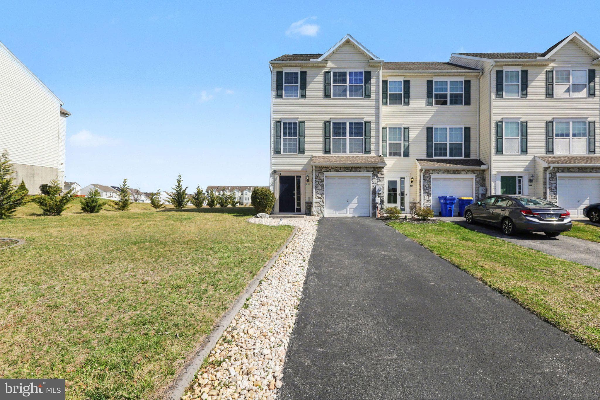 Home for sale at 335 Cape Climb Drive, York, Pennsylvania 17408, photo 2 of 3
