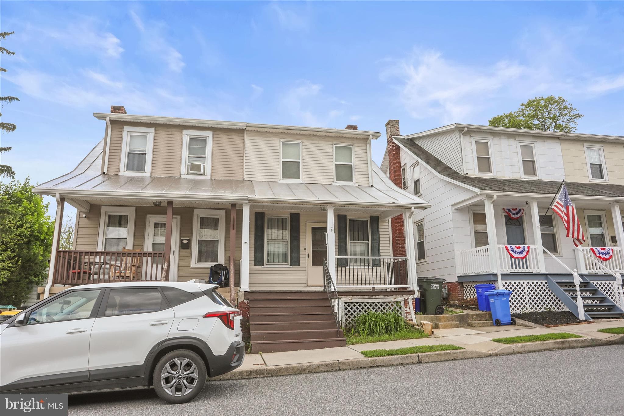 Home for sale at 1038 W. Locust Street, York, Pennsylvania 17404, photo 2 of 3