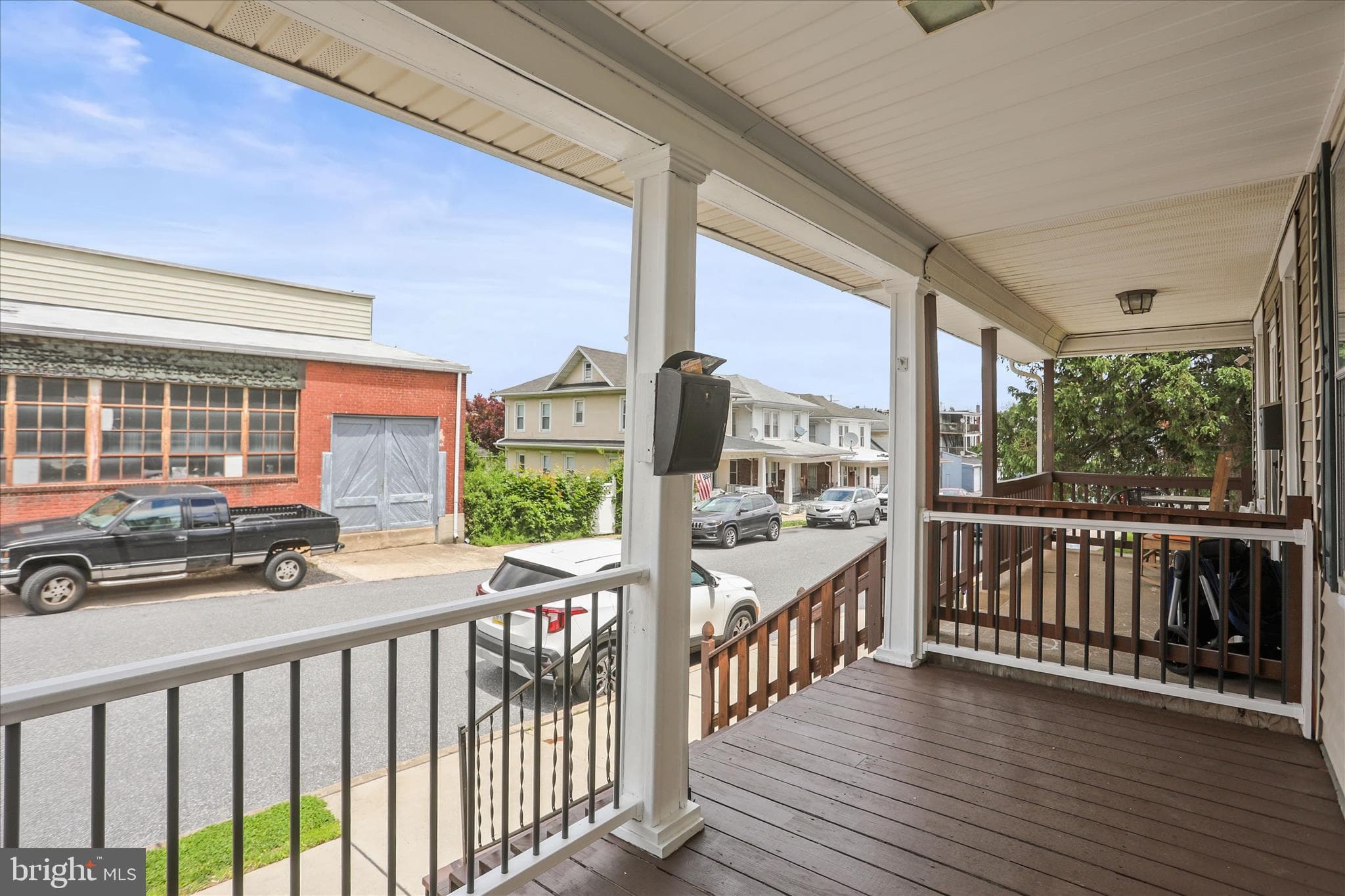 Home for sale at 1038 W. Locust Street, York, Pennsylvania 17404, photo 4 of 34