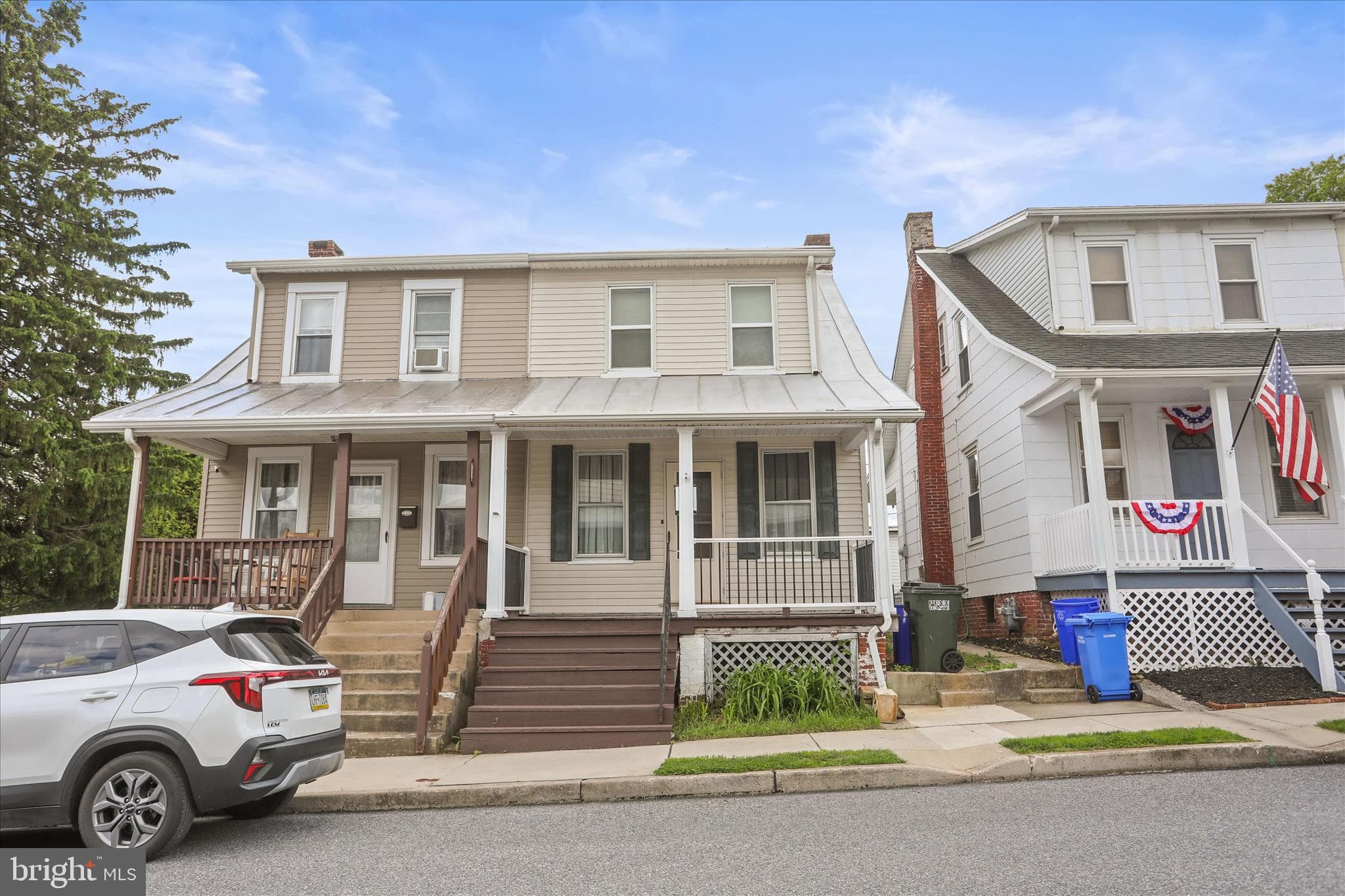 Home for sale at 1038 W. Locust Street, York, Pennsylvania 17404, photo 3 of 3