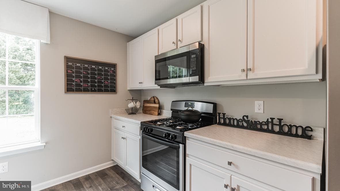 Home for sale at 105 Christina Drive, York, Pennsylvania 17404, photo 15 of 29